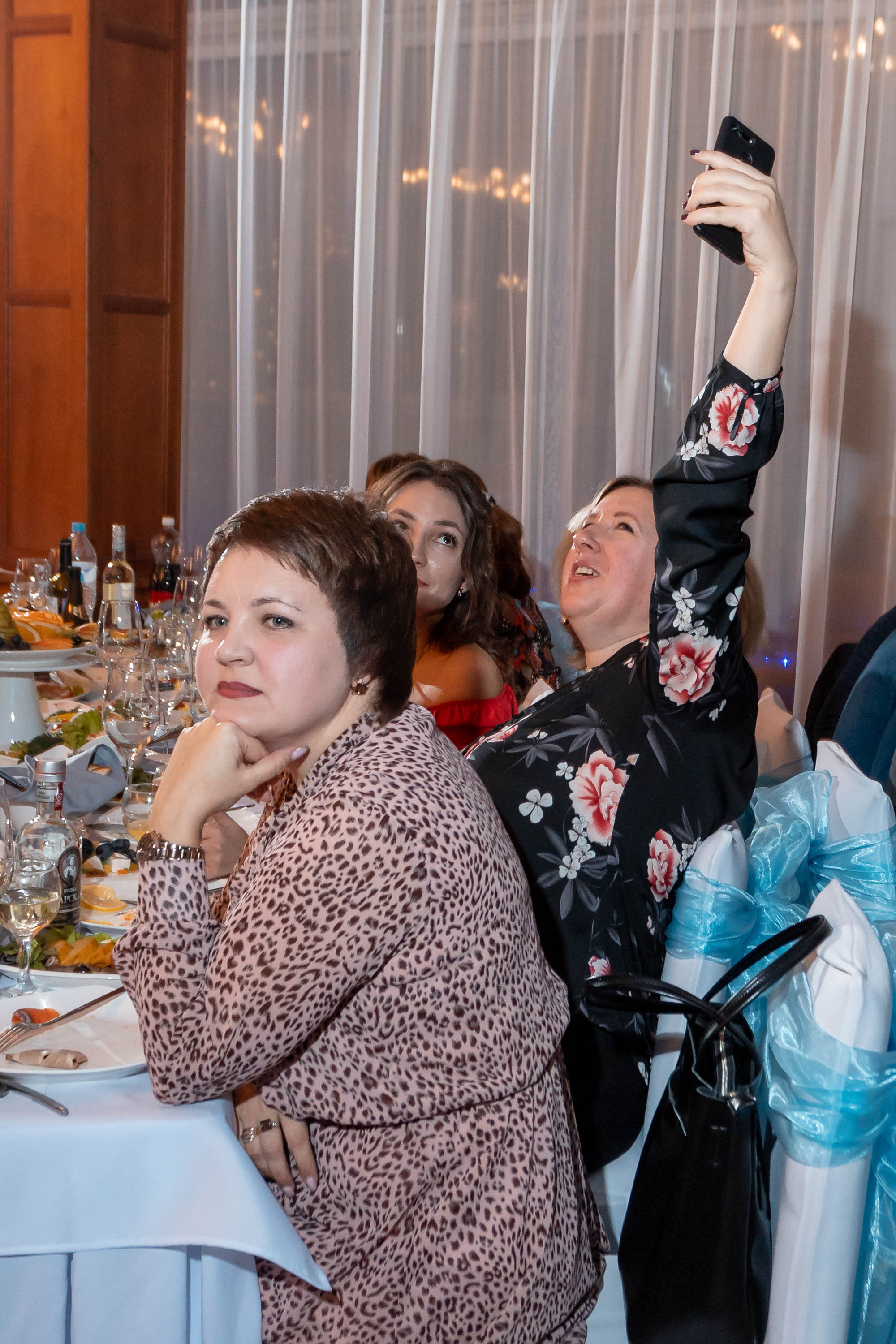 Съемка Новогоднего корпоратива в ресторане Охотник 23.12.2022 г. Свадебный и семейный фотограф в Москве и МО Елена Агапова