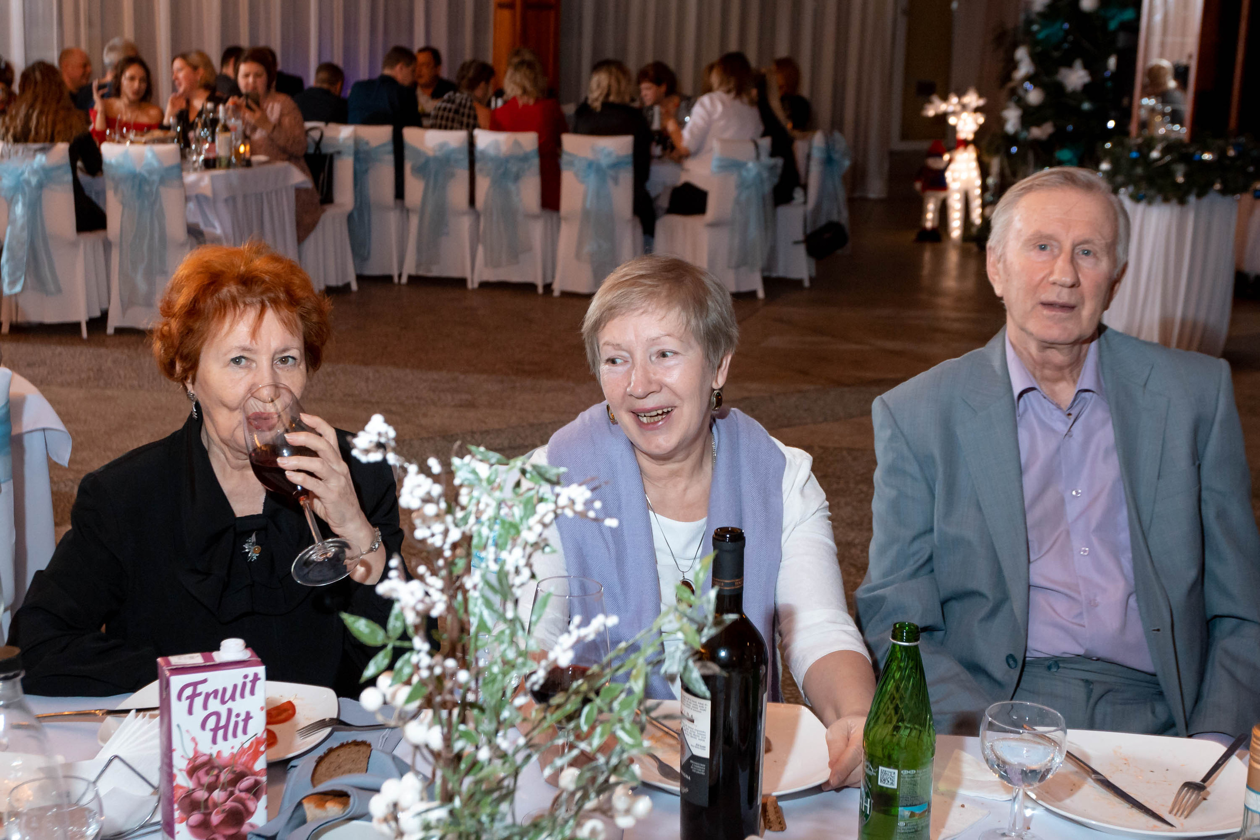 Съемка Новогоднего корпоратива в ресторане Охотник 23.12.2022 г. Свадебный и семейный фотограф в Москве и МО Елена Агапова