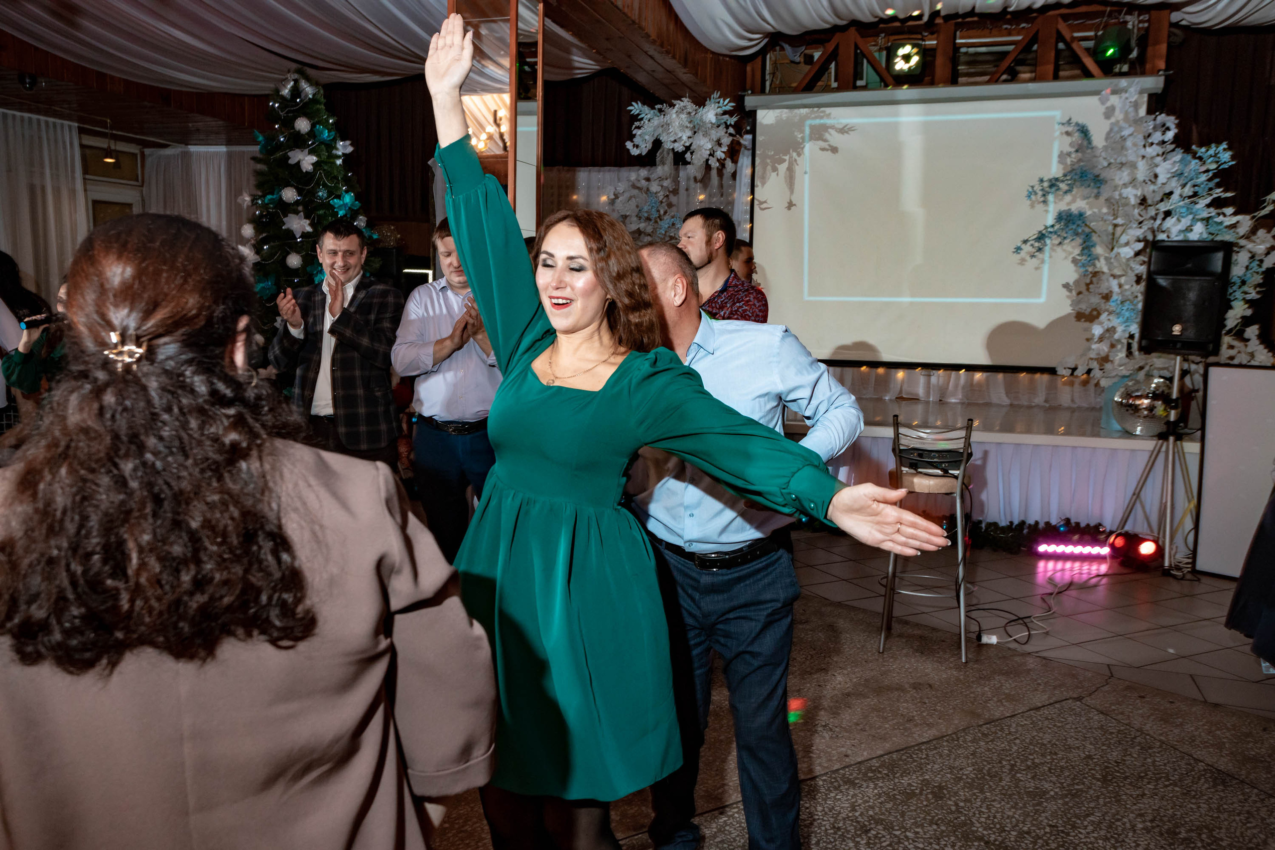 Съемка Новогоднего корпоратива в ресторане Охотник 23.12.2022 г. Свадебный и семейный фотограф в Москве и МО Елена Агапова