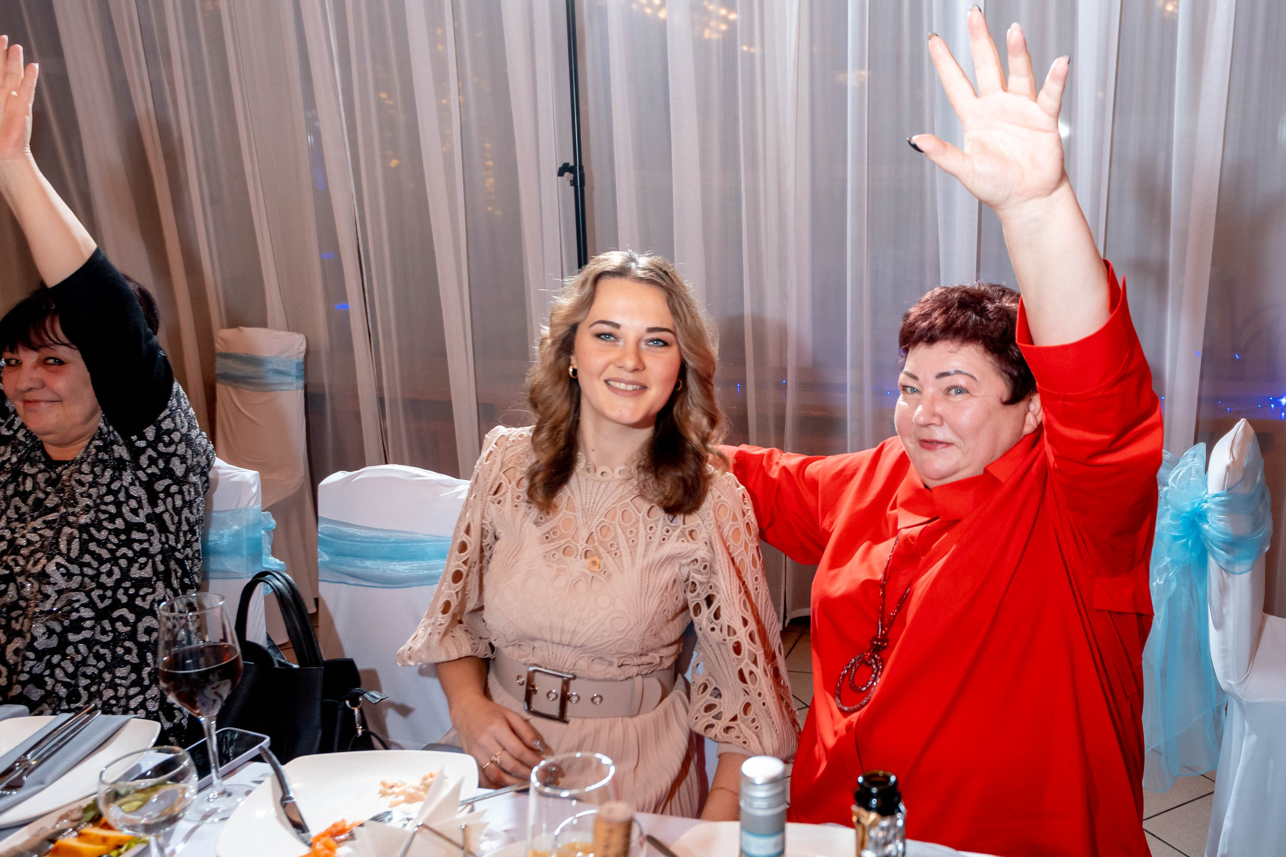 Съемка Новогоднего корпоратива в ресторане Охотник 23.12.2022 г. Свадебный и семейный фотограф в Москве и МО Елена Агапова