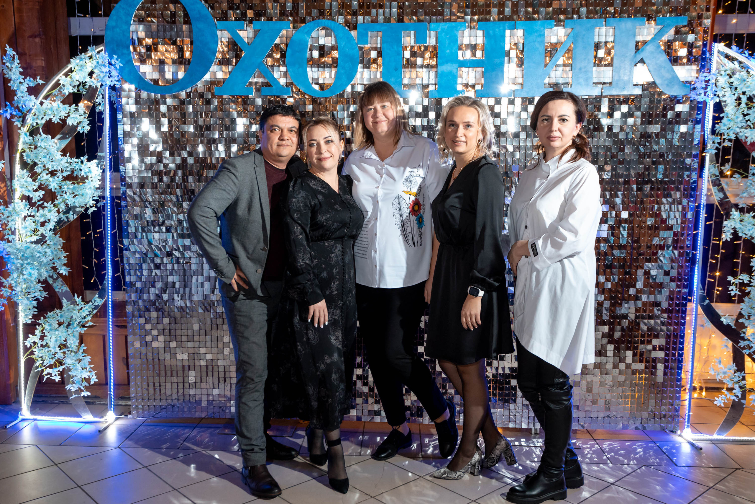 Съемка Новогоднего корпоратива в ресторане Охотник 23.12.2022 г. Свадебный и семейный фотограф в Москве и МО Елена Агапова