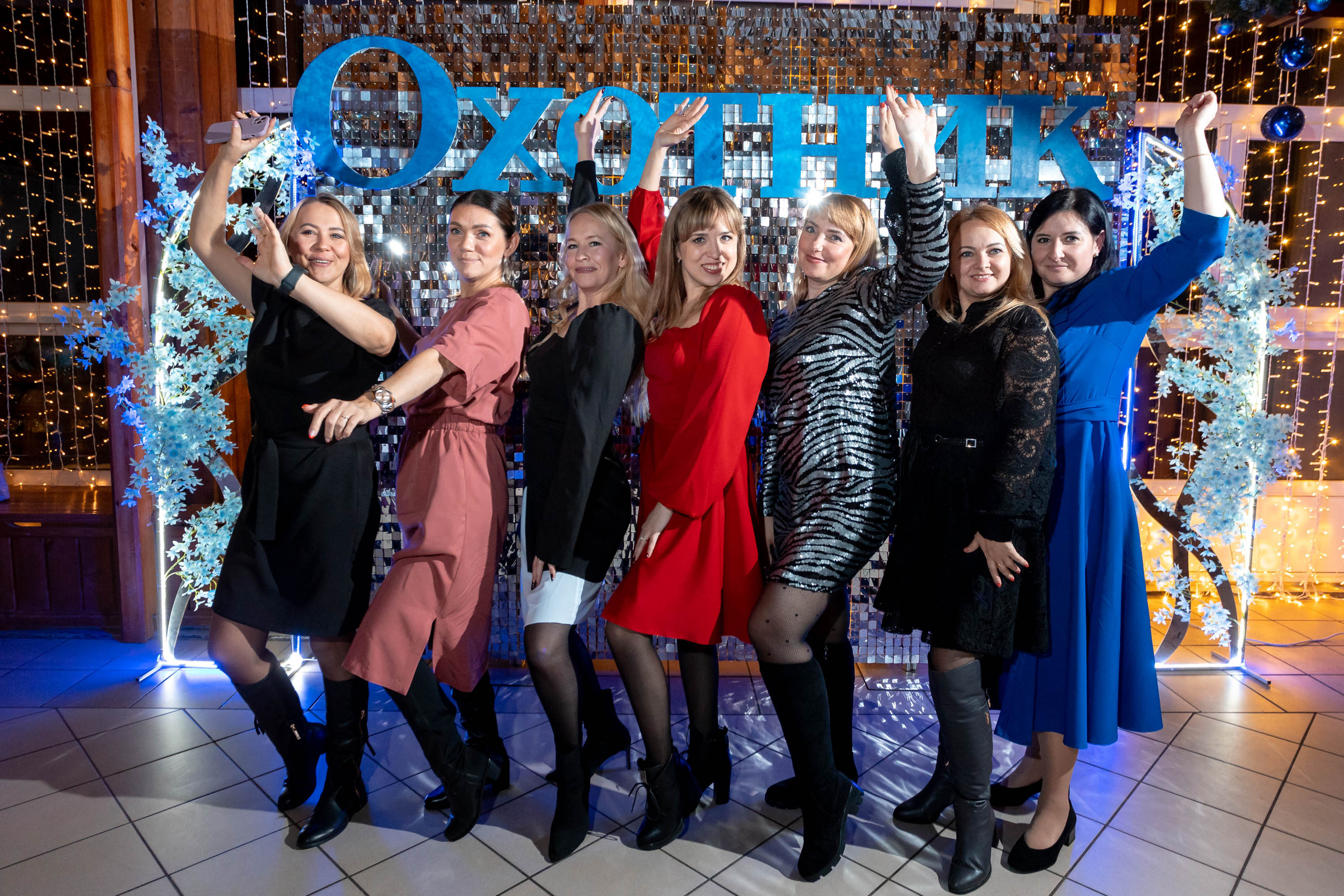 Съемка Новогоднего корпоратива в ресторане Охотник 23.12.2022 г. Свадебный и семейный фотограф в Москве и МО Елена Агапова