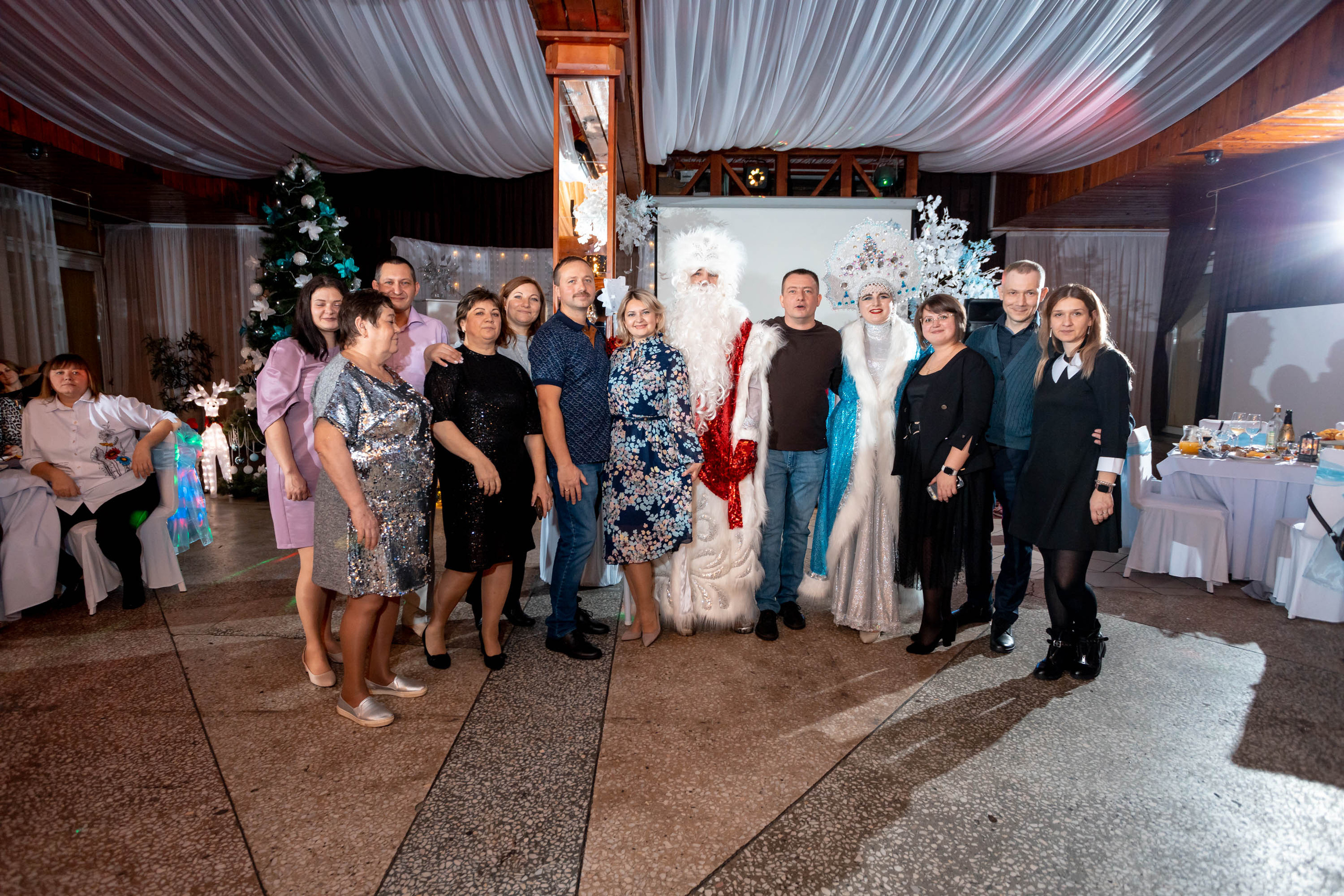 Съемка Новогоднего корпоратива в ресторане Охотник 23.12.2022 г. Свадебный и семейный фотограф в Москве и МО Елена Агапова