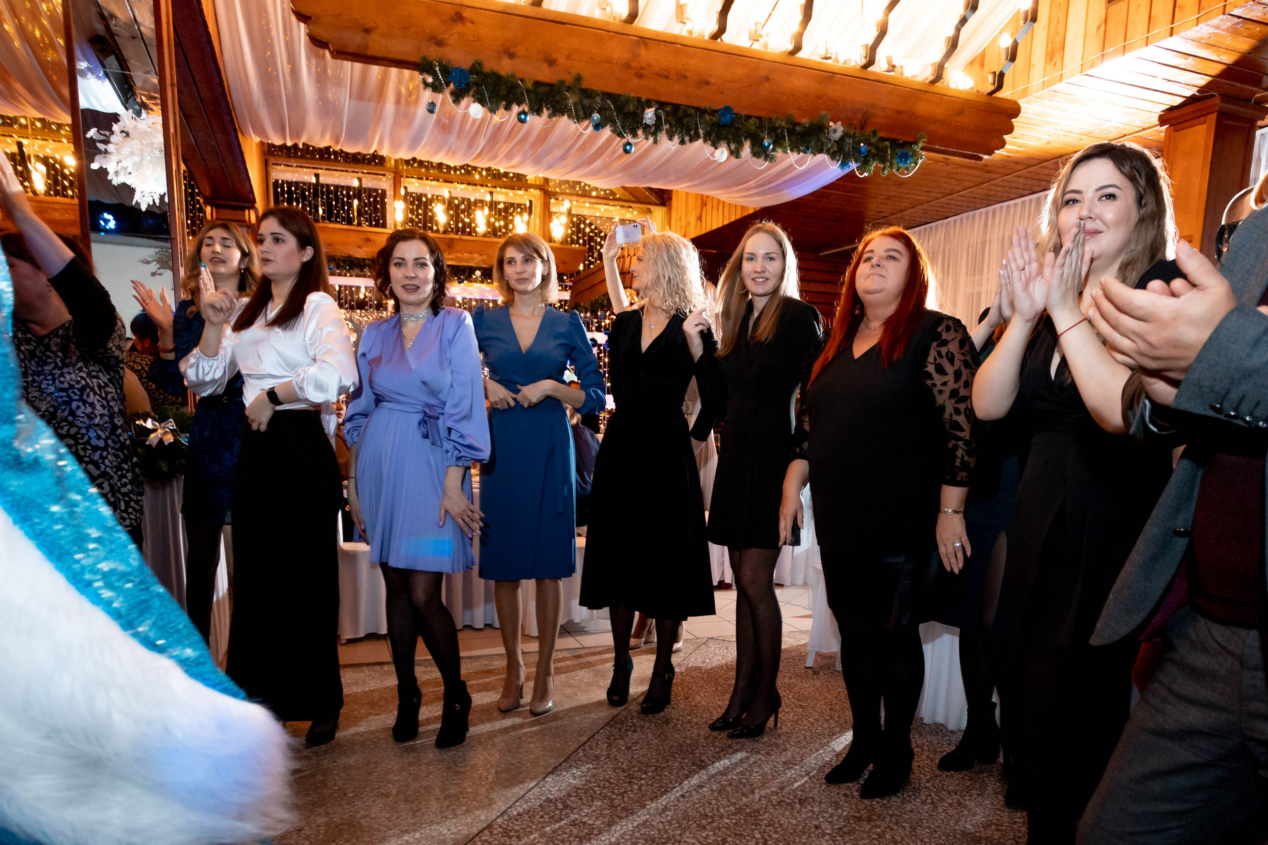 Съемка Новогоднего корпоратива в ресторане Охотник 23.12.2022 г. Свадебный и семейный фотограф в Москве и МО Елена Агапова