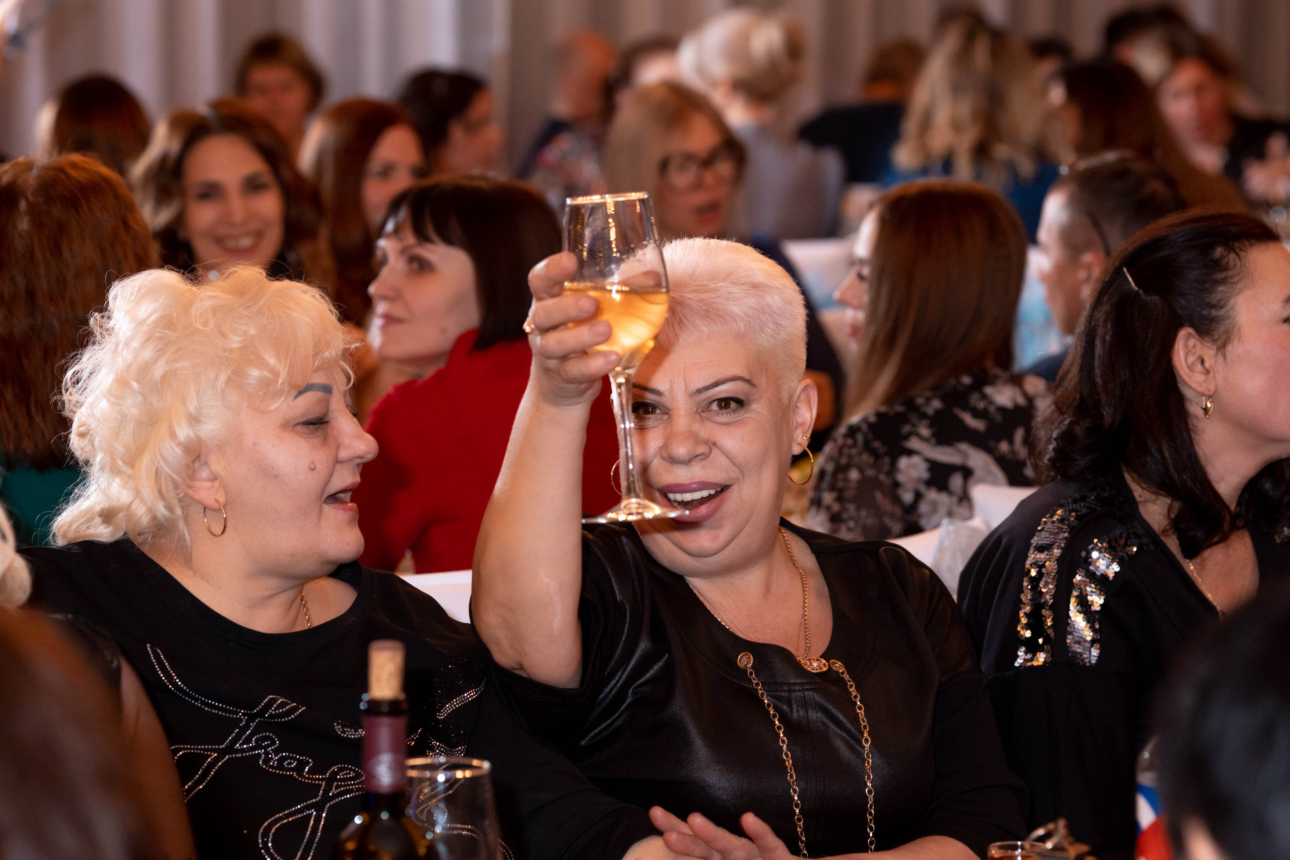 Съемка Новогоднего корпоратива в ресторане Охотник 23.12.2022 г. Свадебный и семейный фотограф в Москве и МО Елена Агапова