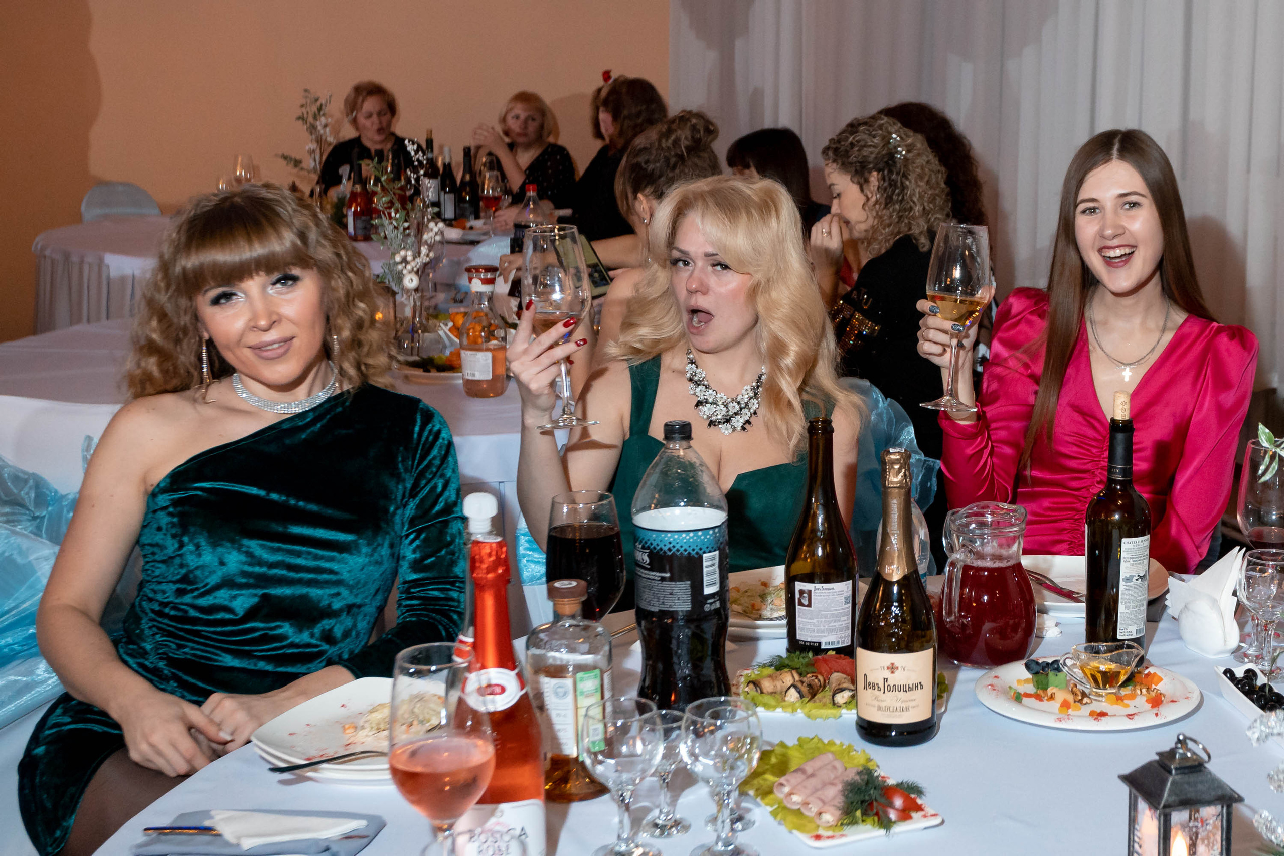 Съемка Новогоднего корпоратива в ресторане Охотник 23.12.2022 г. Свадебный и семейный фотограф в Москве и МО Елена Агапова