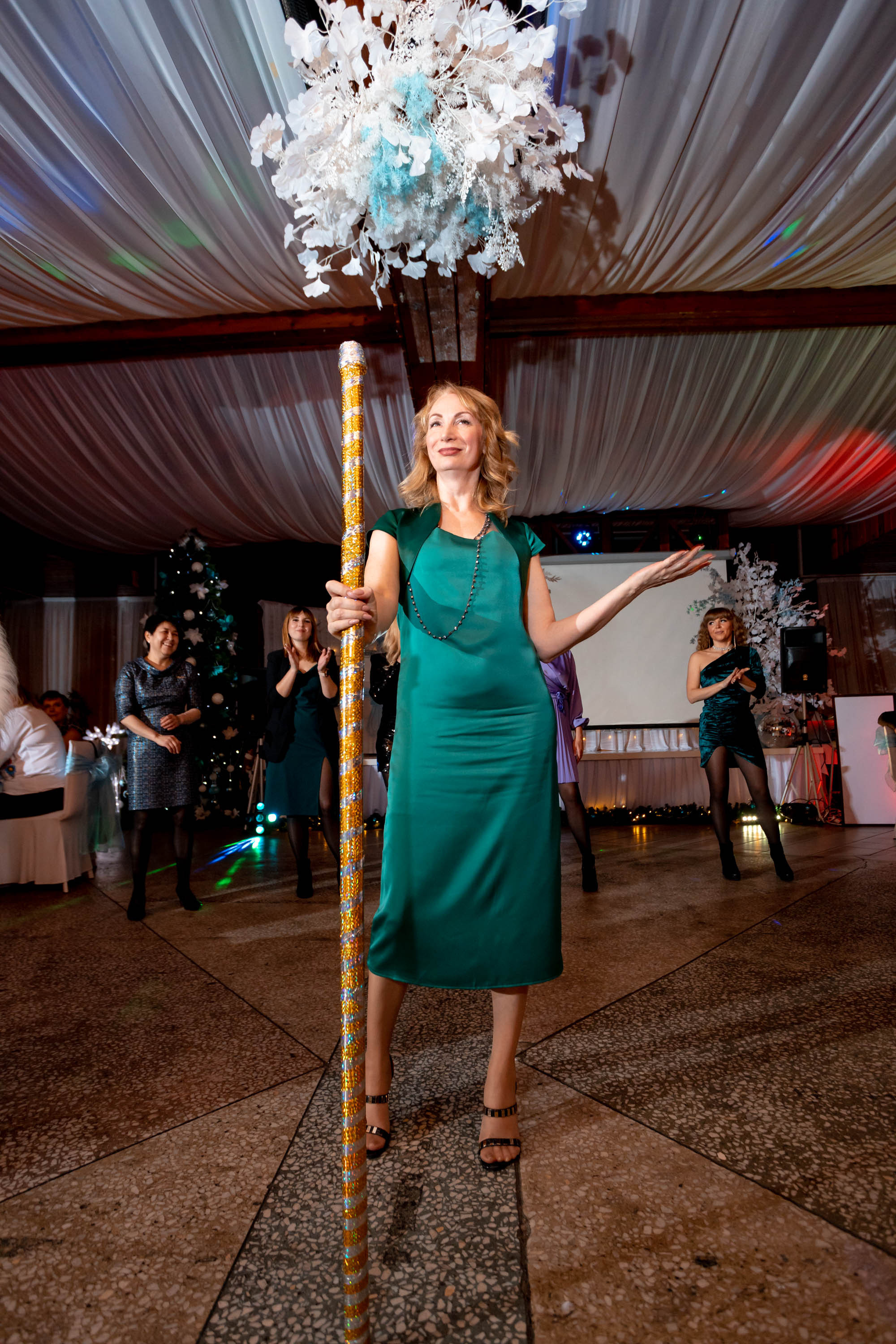 Съемка Новогоднего корпоратива в ресторане Охотник 23.12.2022 г. Свадебный и семейный фотограф в Москве и МО Елена Агапова