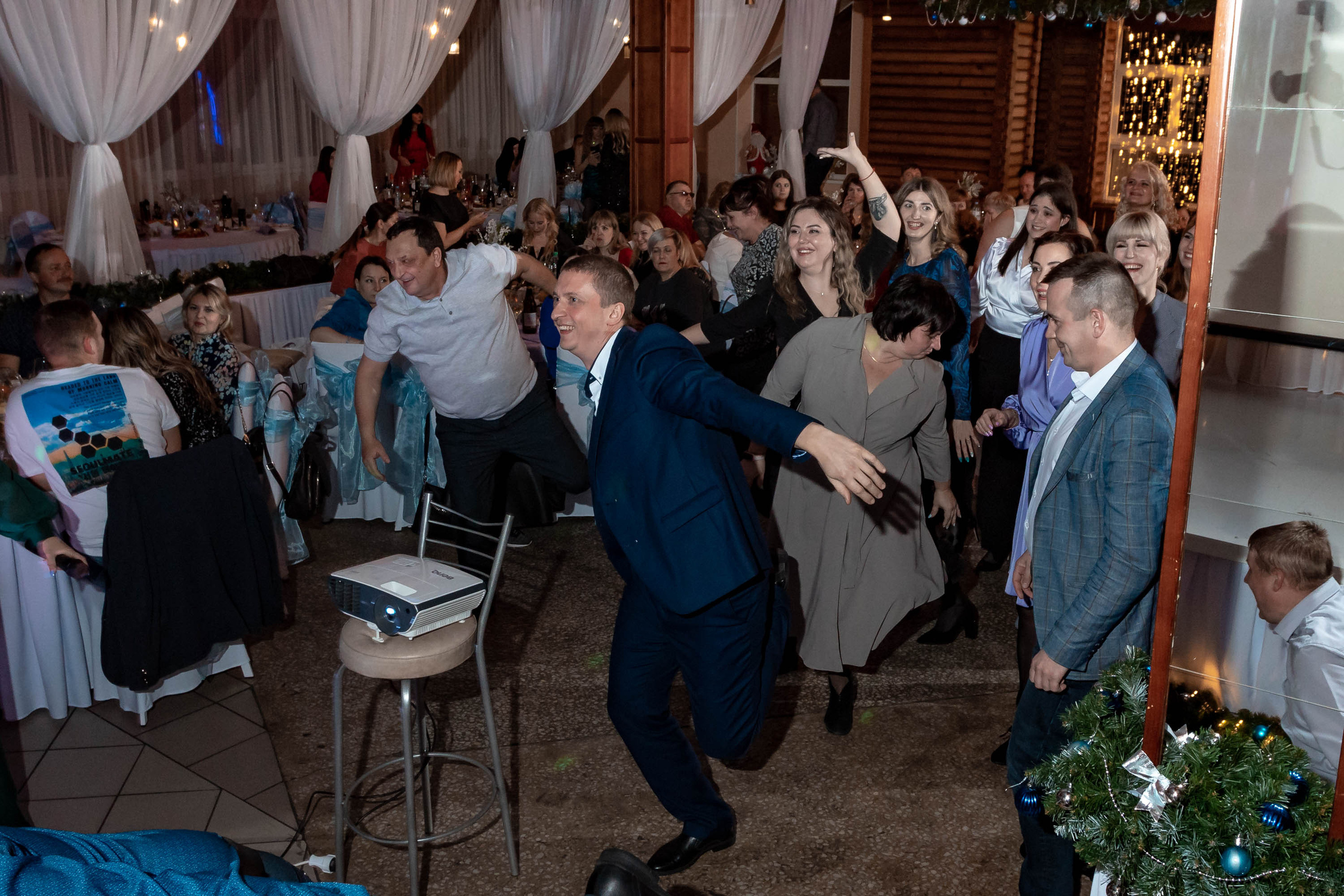 Съемка Новогоднего корпоратива в ресторане Охотник 23.12.2022 г. Свадебный и семейный фотограф в Москве и МО Елена Агапова