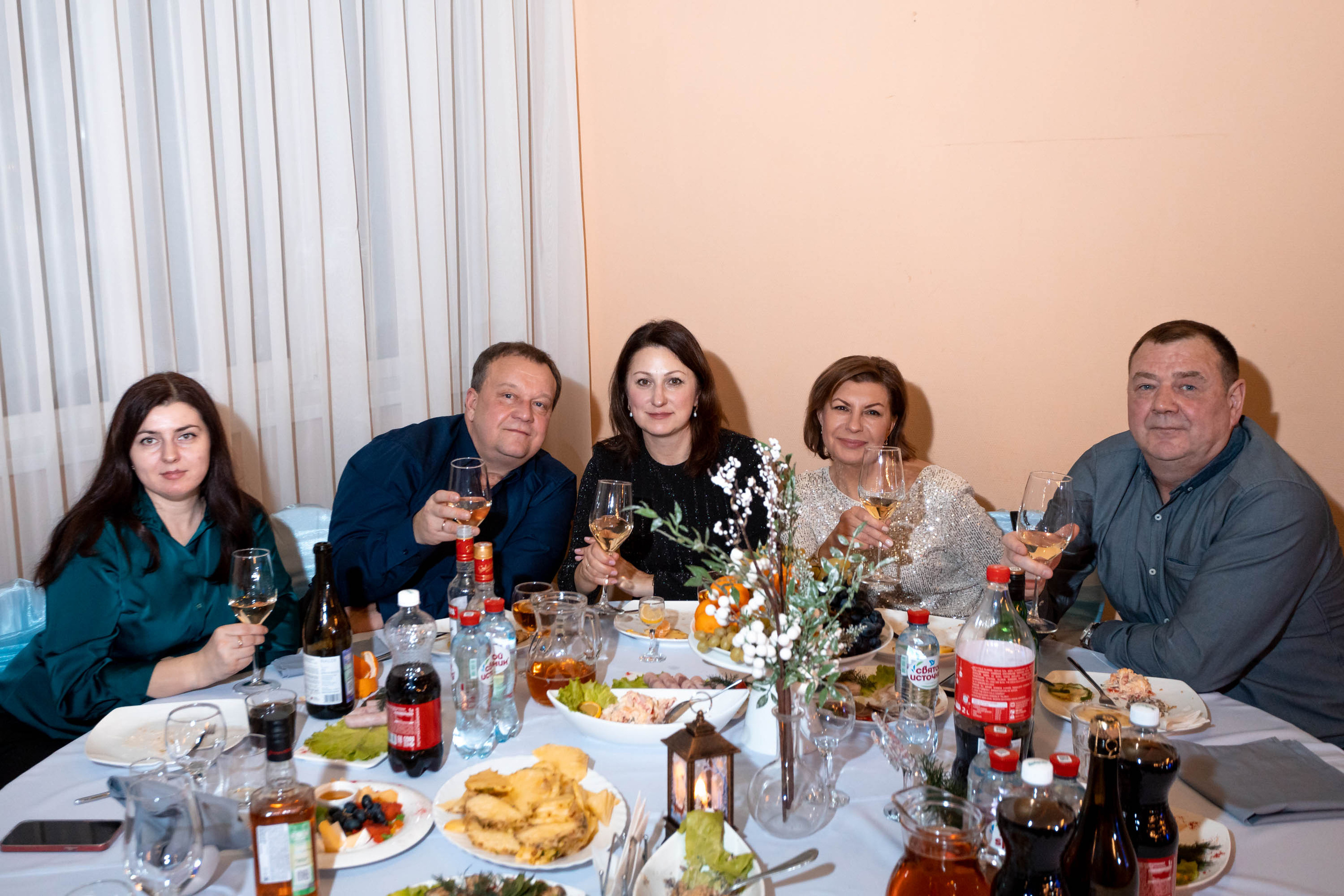 Съемка Новогоднего корпоратива в ресторане Охотник 23.12.2022 г. Свадебный и семейный фотограф в Москве и МО Елена Агапова