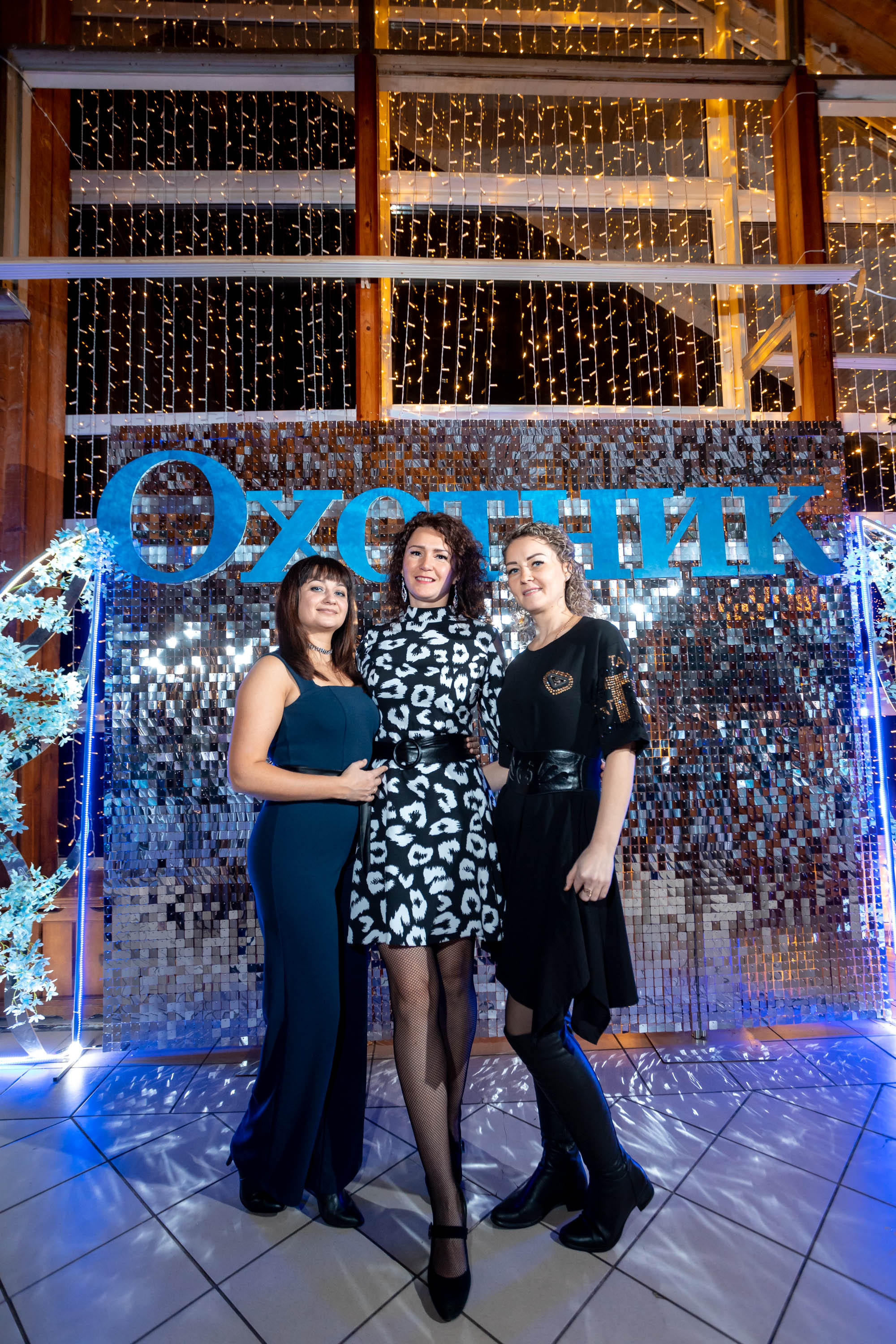 Съемка Новогоднего корпоратива в ресторане Охотник 23.12.2022 г. Свадебный и семейный фотограф в Москве и МО Елена Агапова