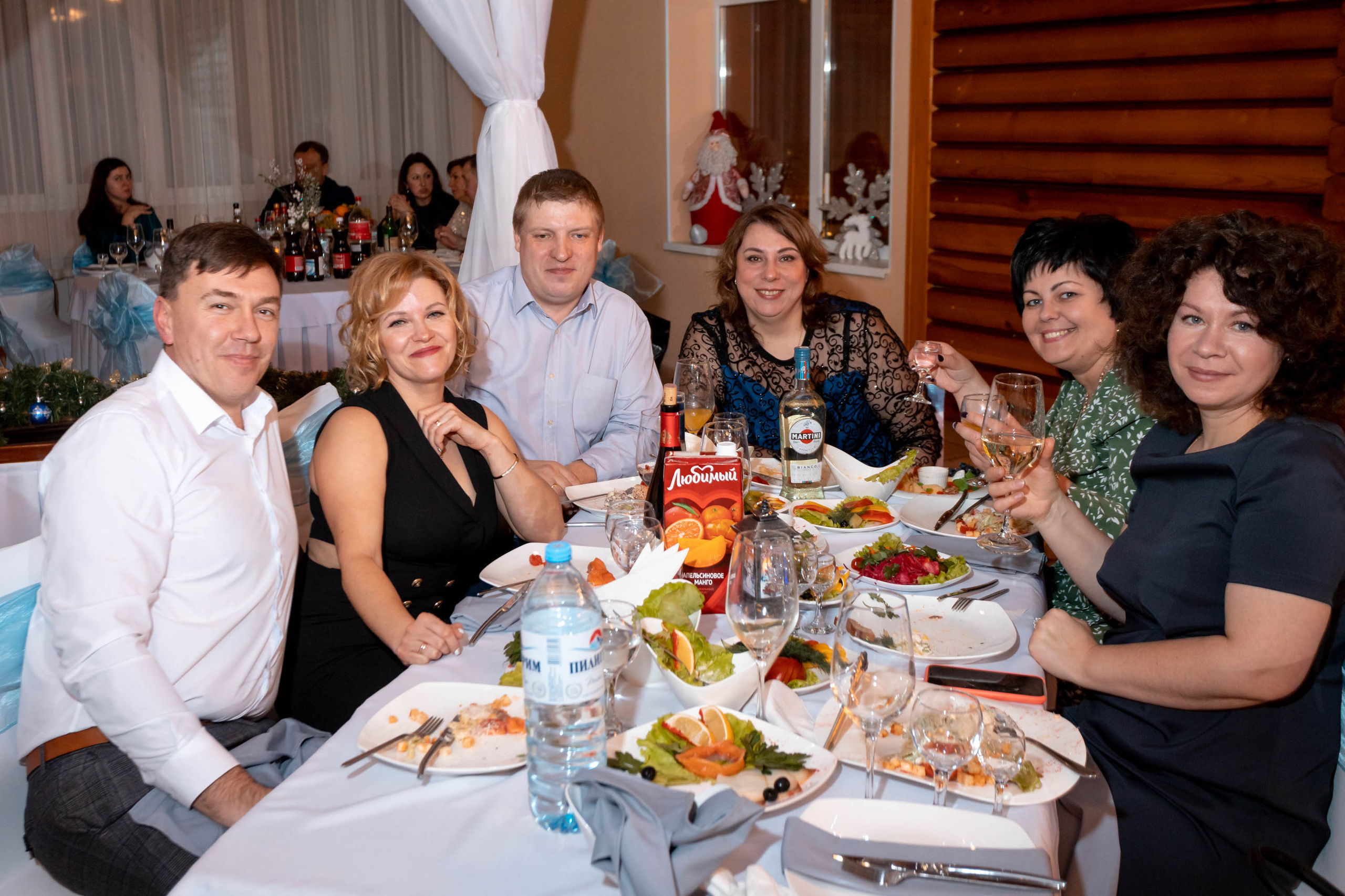 Съемка Новогоднего корпоратива в ресторане Охотник 23.12.2022 г. Свадебный и семейный фотограф в Москве и МО Елена Агапова