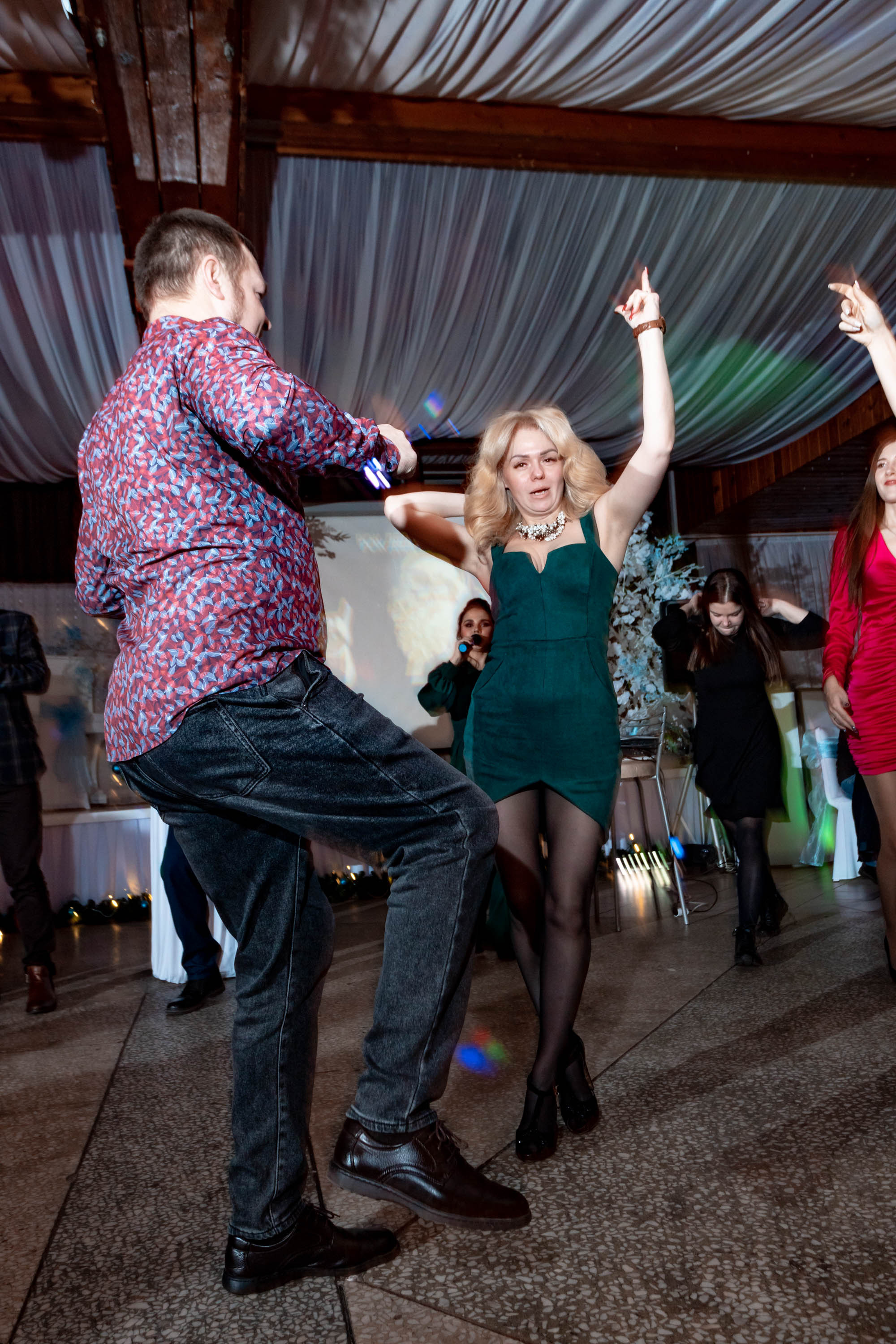 Съемка Новогоднего корпоратива в ресторане Охотник 23.12.2022 г. Свадебный и семейный фотограф в Москве и МО Елена Агапова