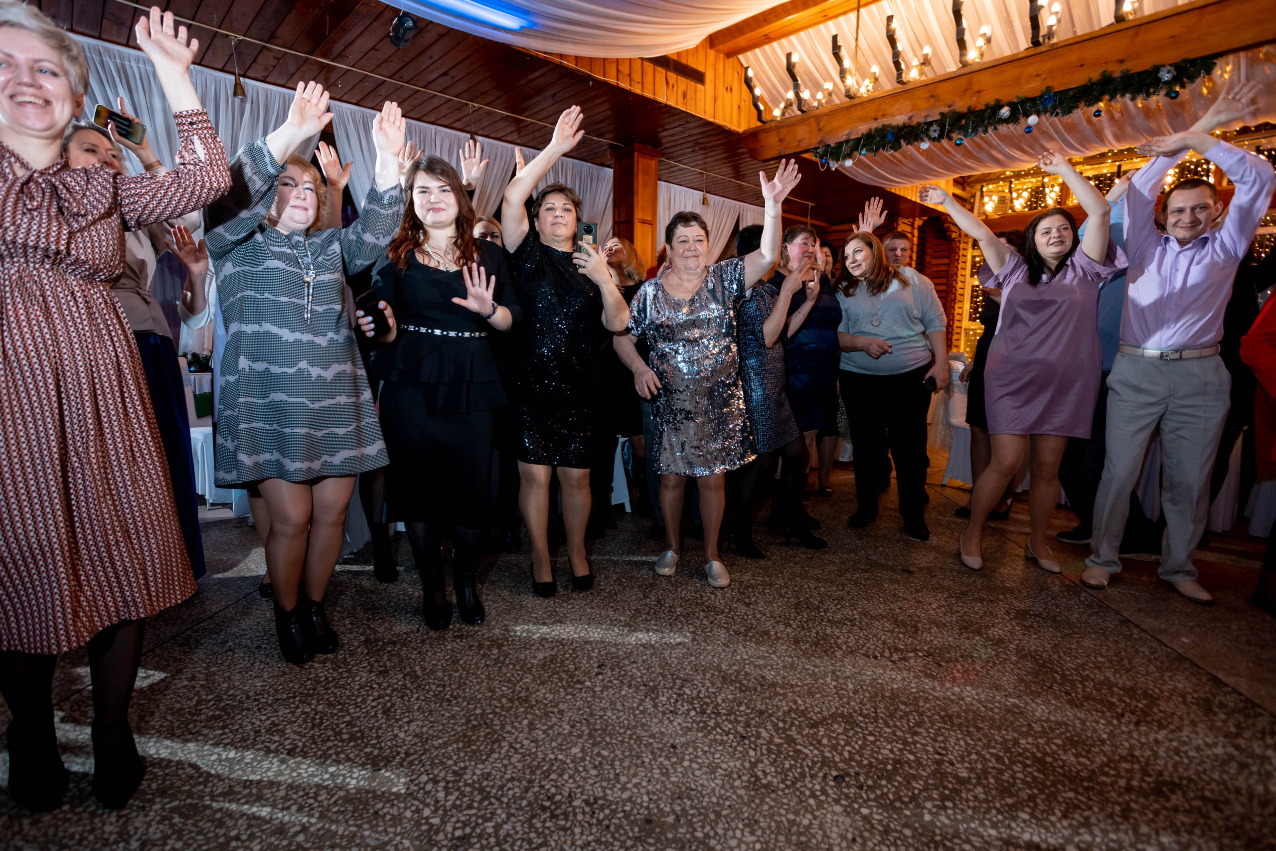 Съемка Новогоднего корпоратива в ресторане Охотник 23.12.2022 г. Свадебный и семейный фотограф в Москве и МО Елена Агапова