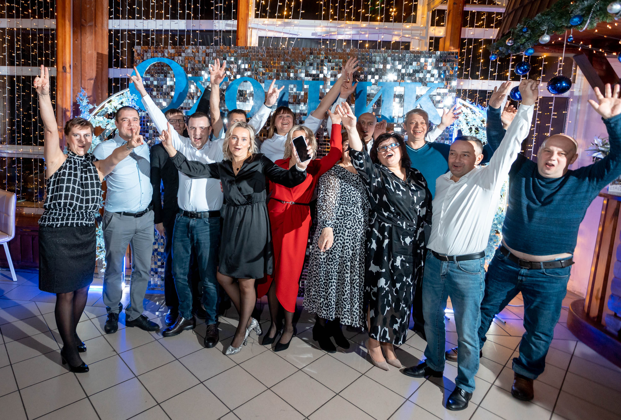 Съемка Новогоднего корпоратива в ресторане Охотник 23.12.2022 г. Свадебный и семейный фотограф в Москве и МО Елена Агапова