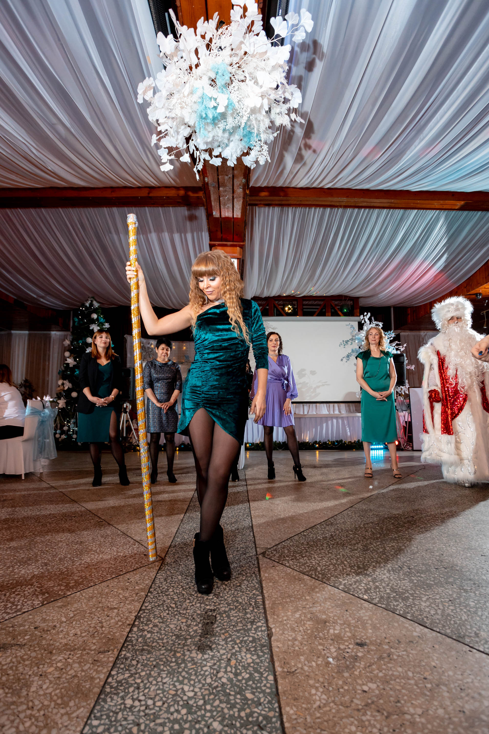 Съемка Новогоднего корпоратива в ресторане Охотник 23.12.2022 г. Свадебный и семейный фотограф в Москве и МО Елена Агапова