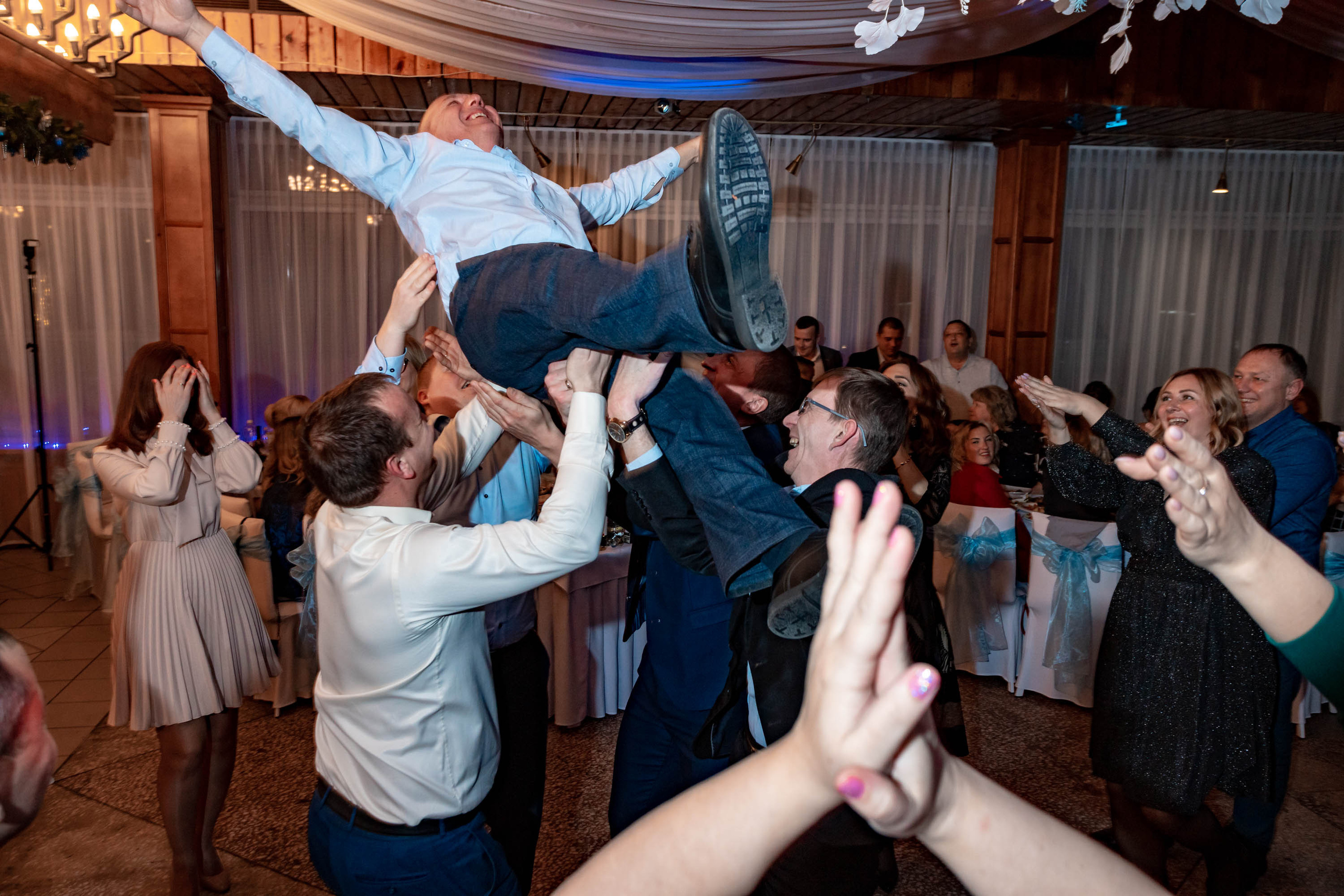 Съемка Новогоднего корпоратива в ресторане Охотник 23.12.2022 г. Свадебный и семейный фотограф в Москве и МО Елена Агапова