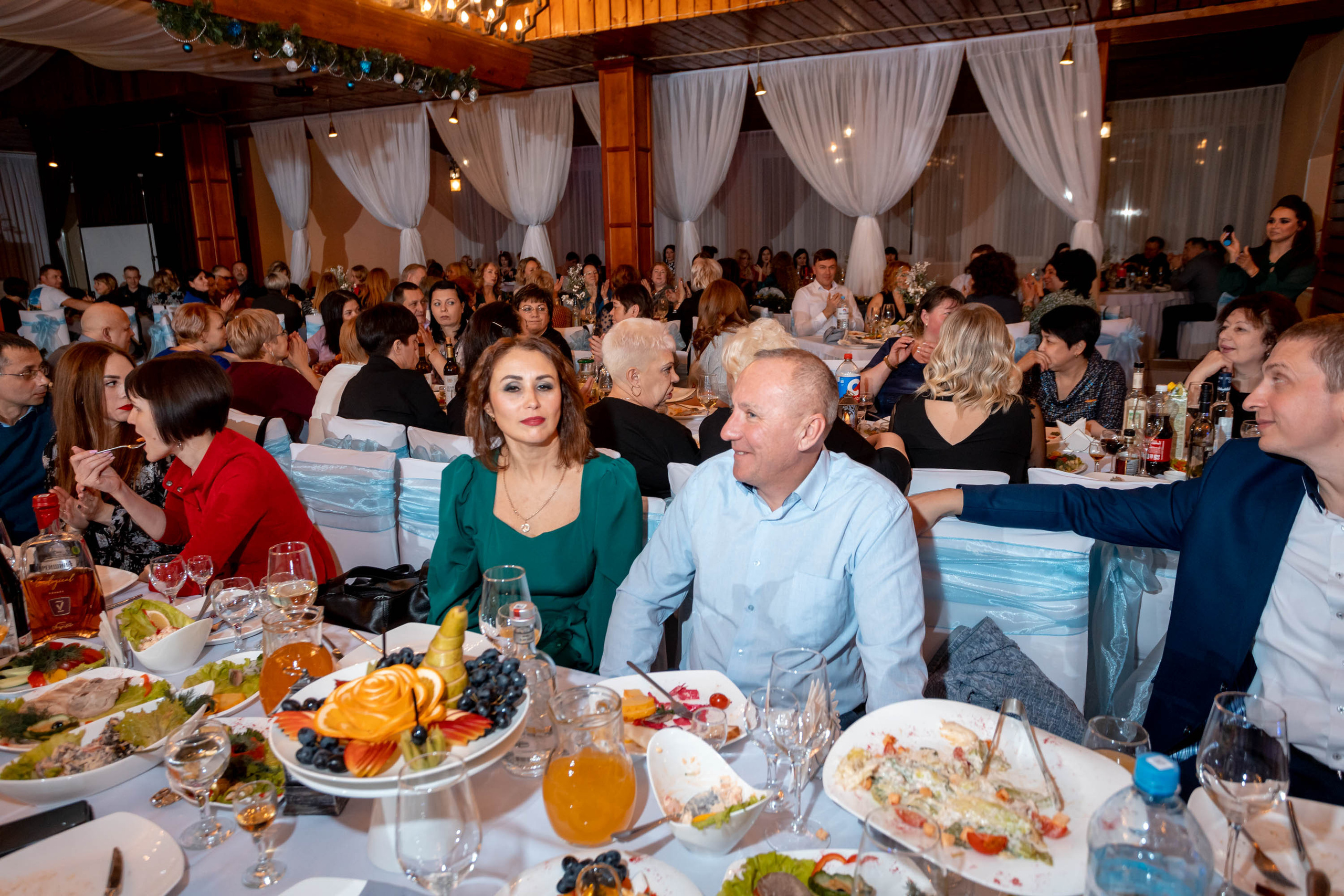 Съемка Новогоднего корпоратива в ресторане Охотник 23.12.2022 г. Свадебный и семейный фотограф в Москве и МО Елена Агапова