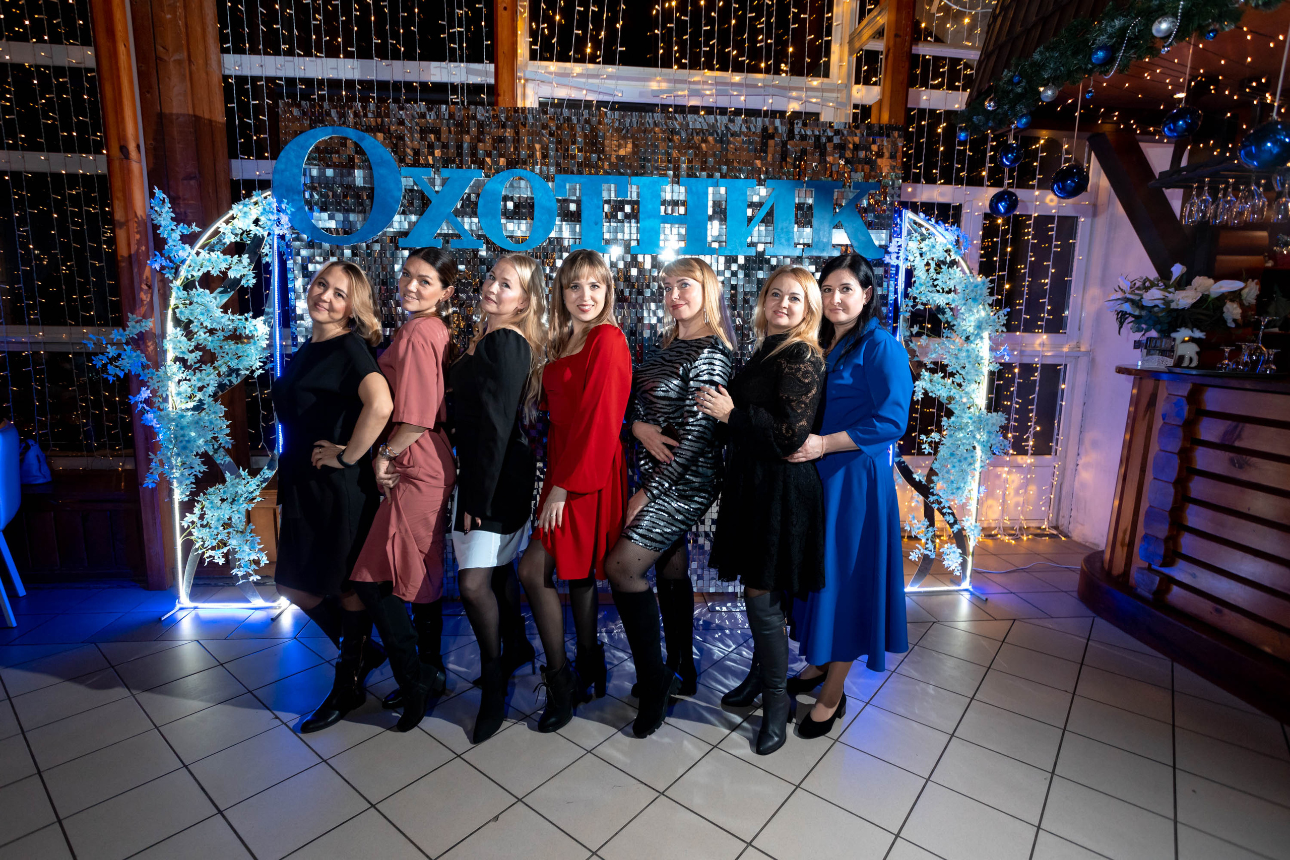 Съемка Новогоднего корпоратива в ресторане Охотник 23.12.2022 г. Свадебный и семейный фотограф в Москве и МО Елена Агапова