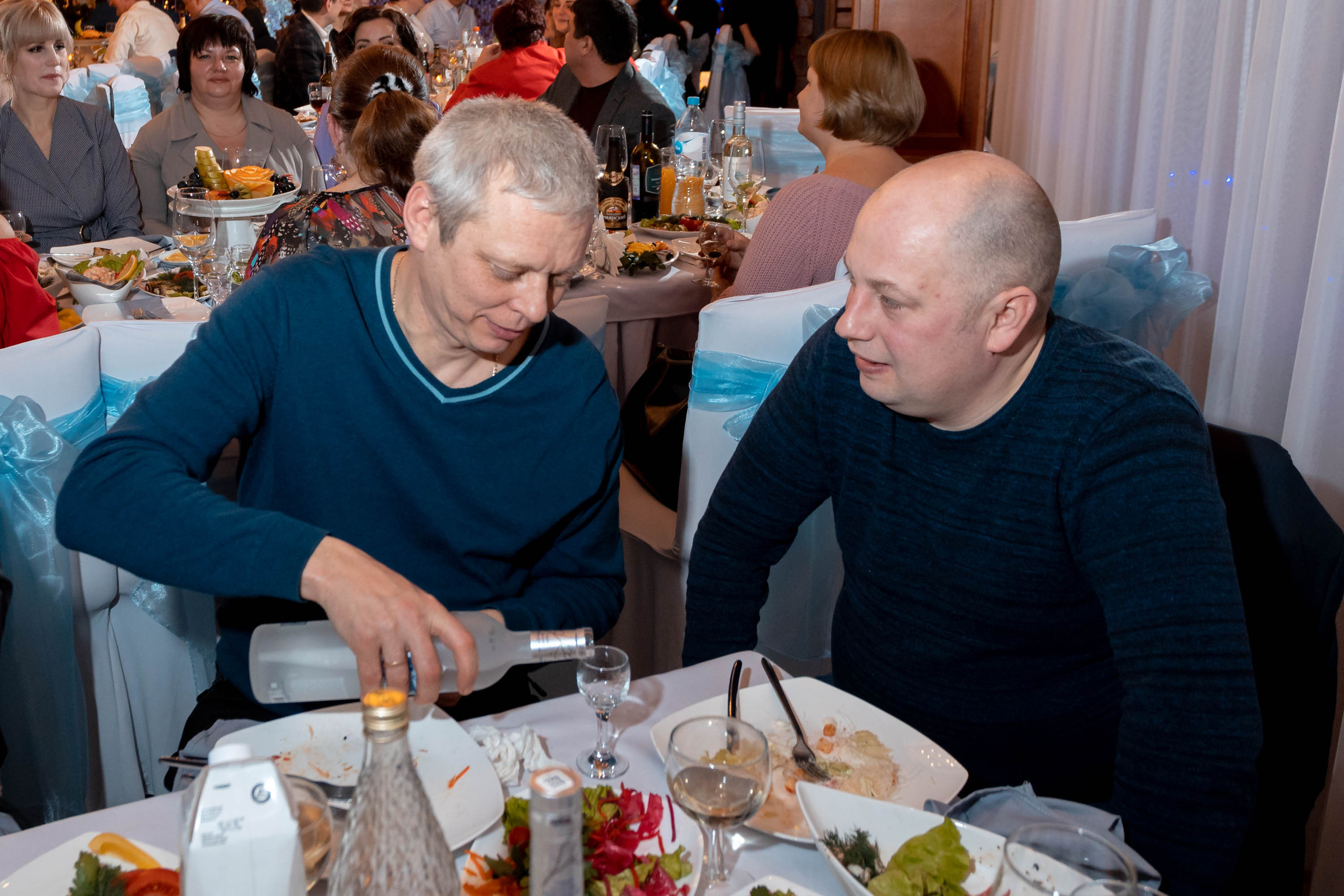 Съемка Новогоднего корпоратива в ресторане Охотник 23.12.2022 г. Свадебный и семейный фотограф в Москве и МО Елена Агапова