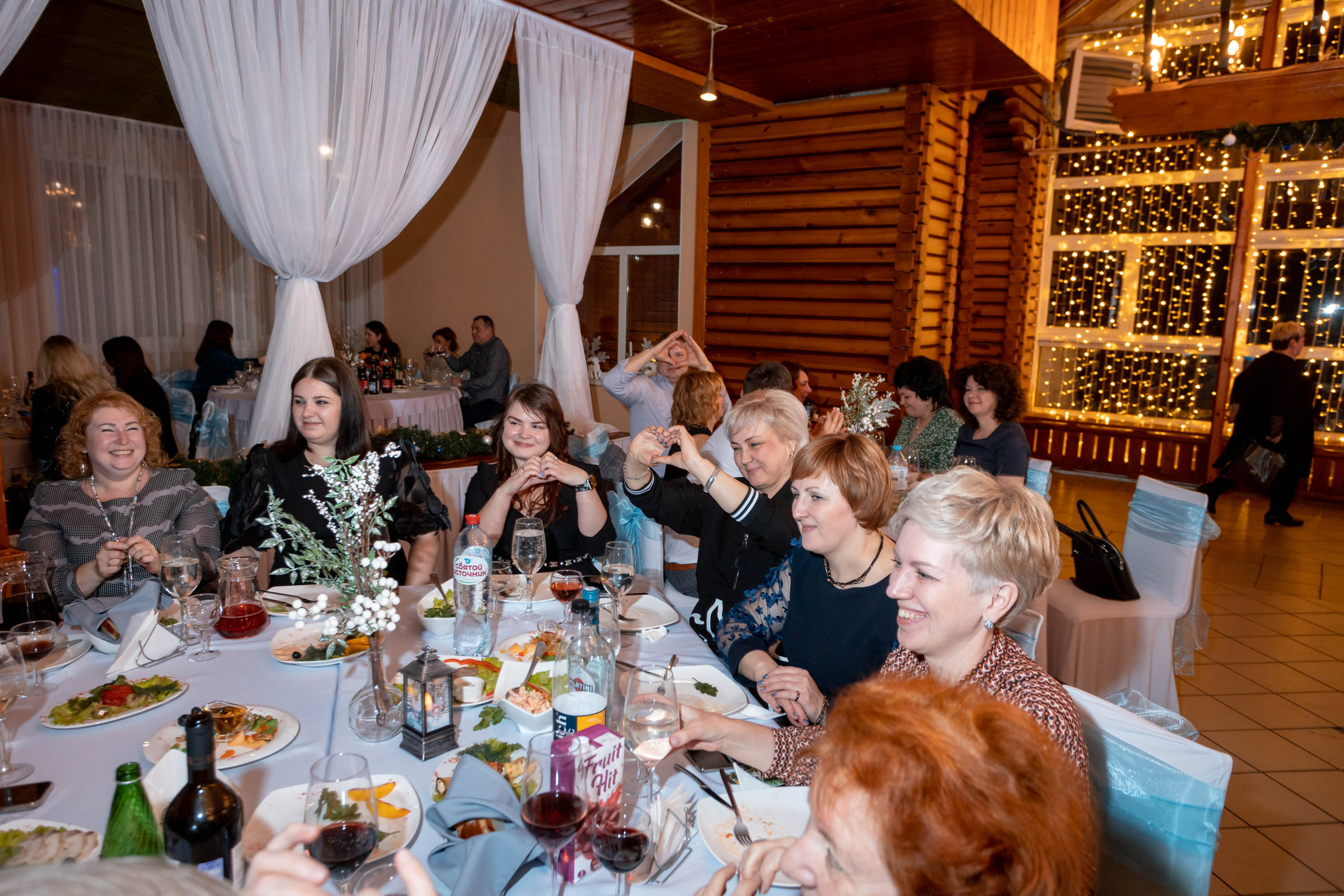 Съемка Новогоднего корпоратива в ресторане Охотник 23.12.2022 г. Свадебный и семейный фотограф в Москве и МО Елена Агапова