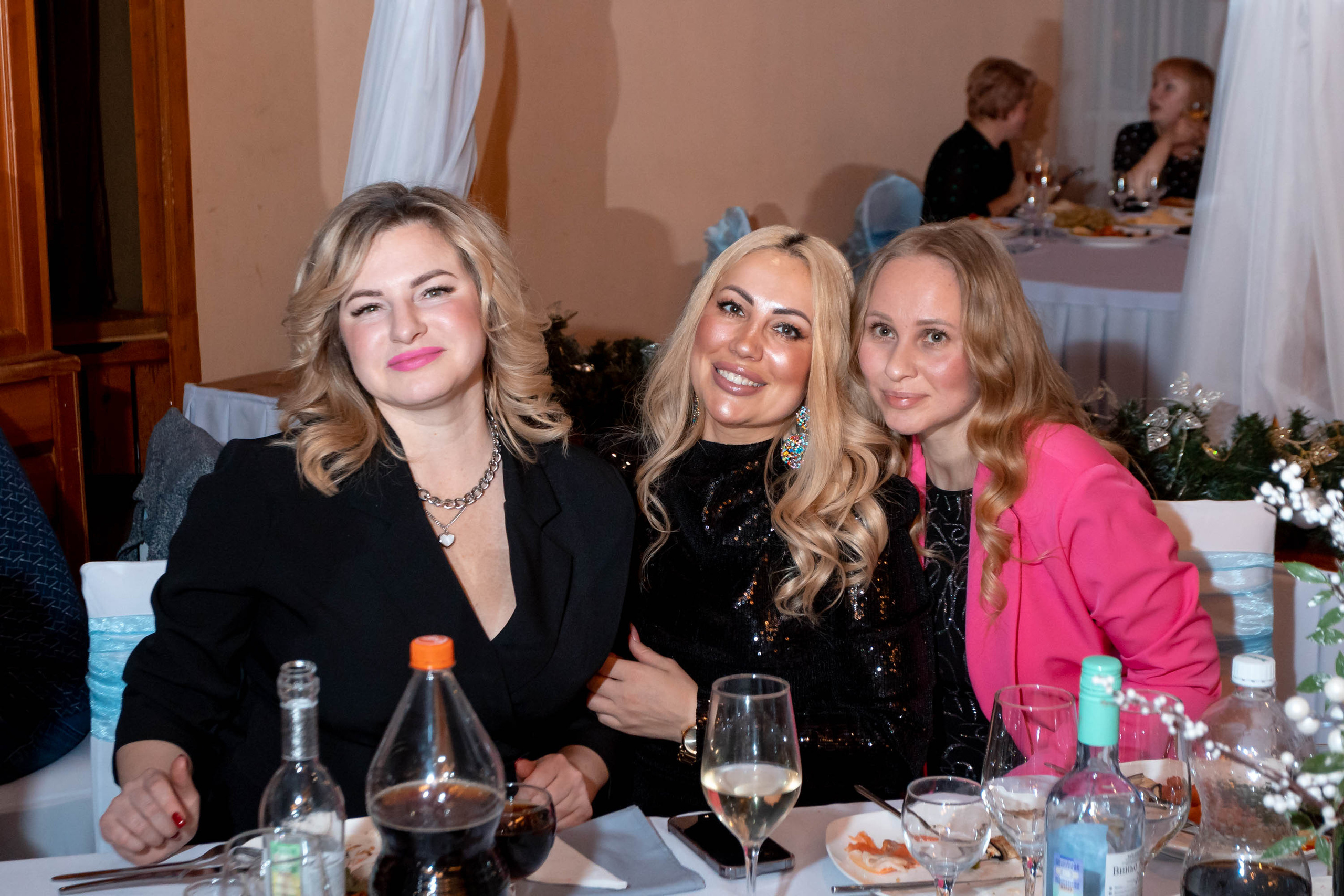 Съемка Новогоднего корпоратива в ресторане Охотник 23.12.2022 г. Свадебный и семейный фотограф в Москве и МО Елена Агапова