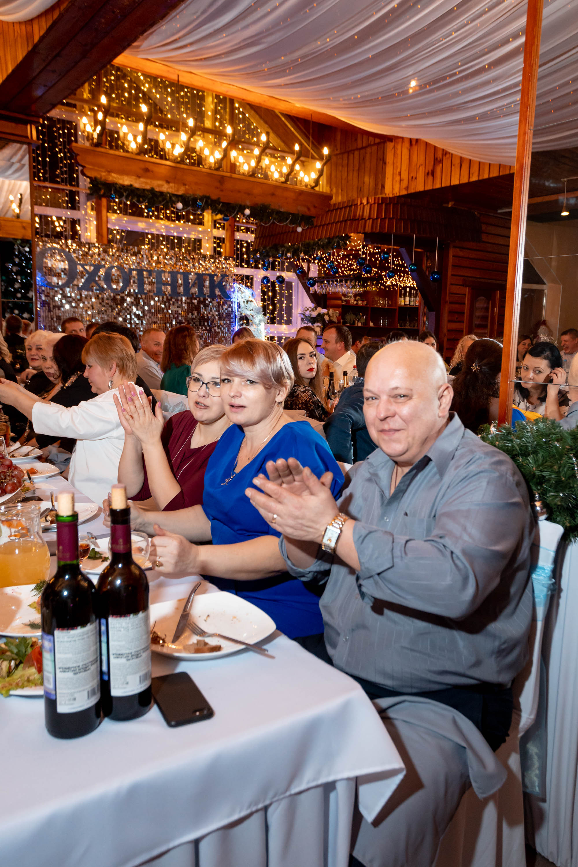 Съемка Новогоднего корпоратива в ресторане Охотник 23.12.2022 г. Свадебный и семейный фотограф в Москве и МО Елена Агапова
