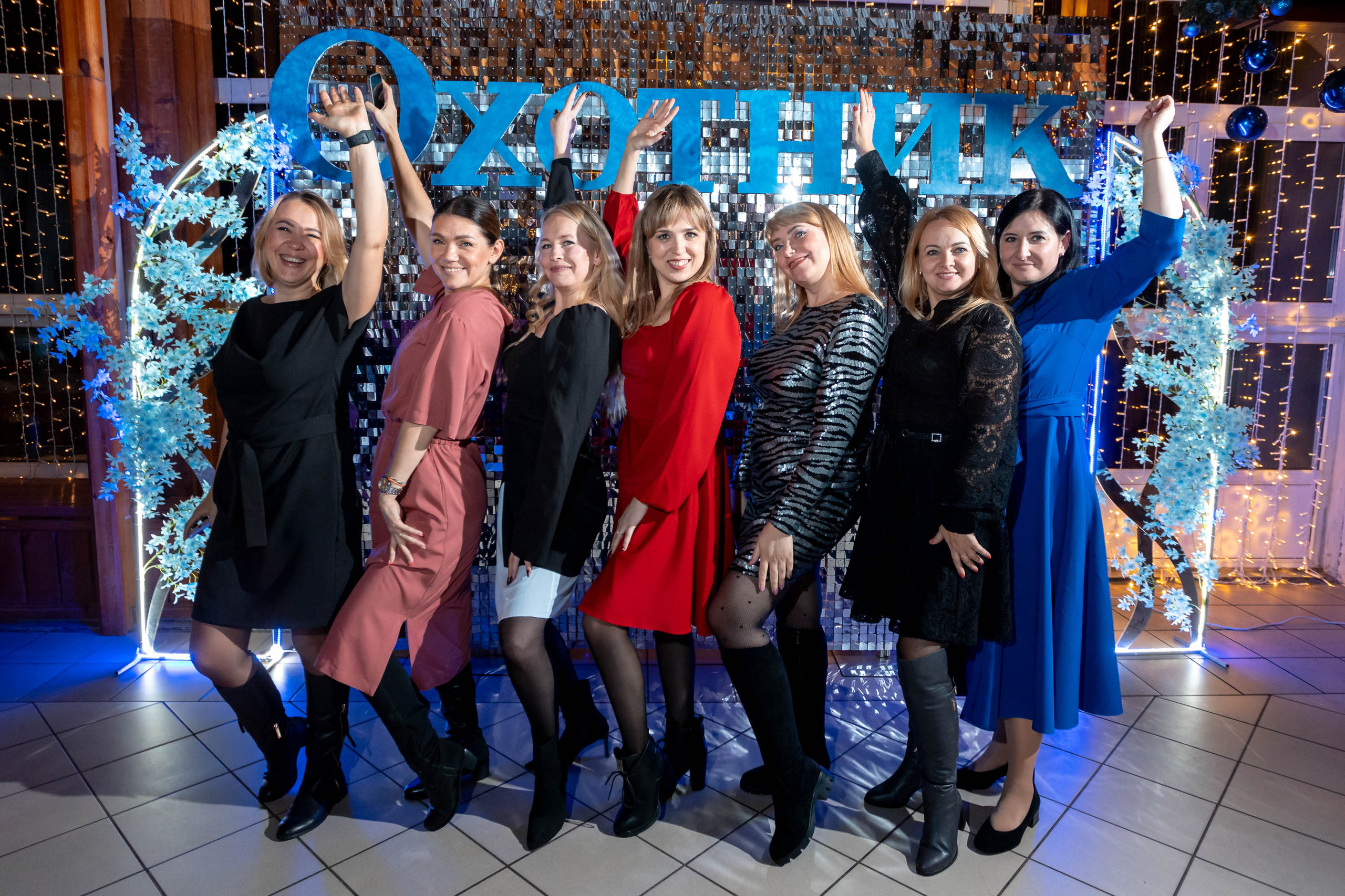 Съемка Новогоднего корпоратива в ресторане Охотник 23.12.2022 г. Свадебный и семейный фотограф в Москве и МО Елена Агапова