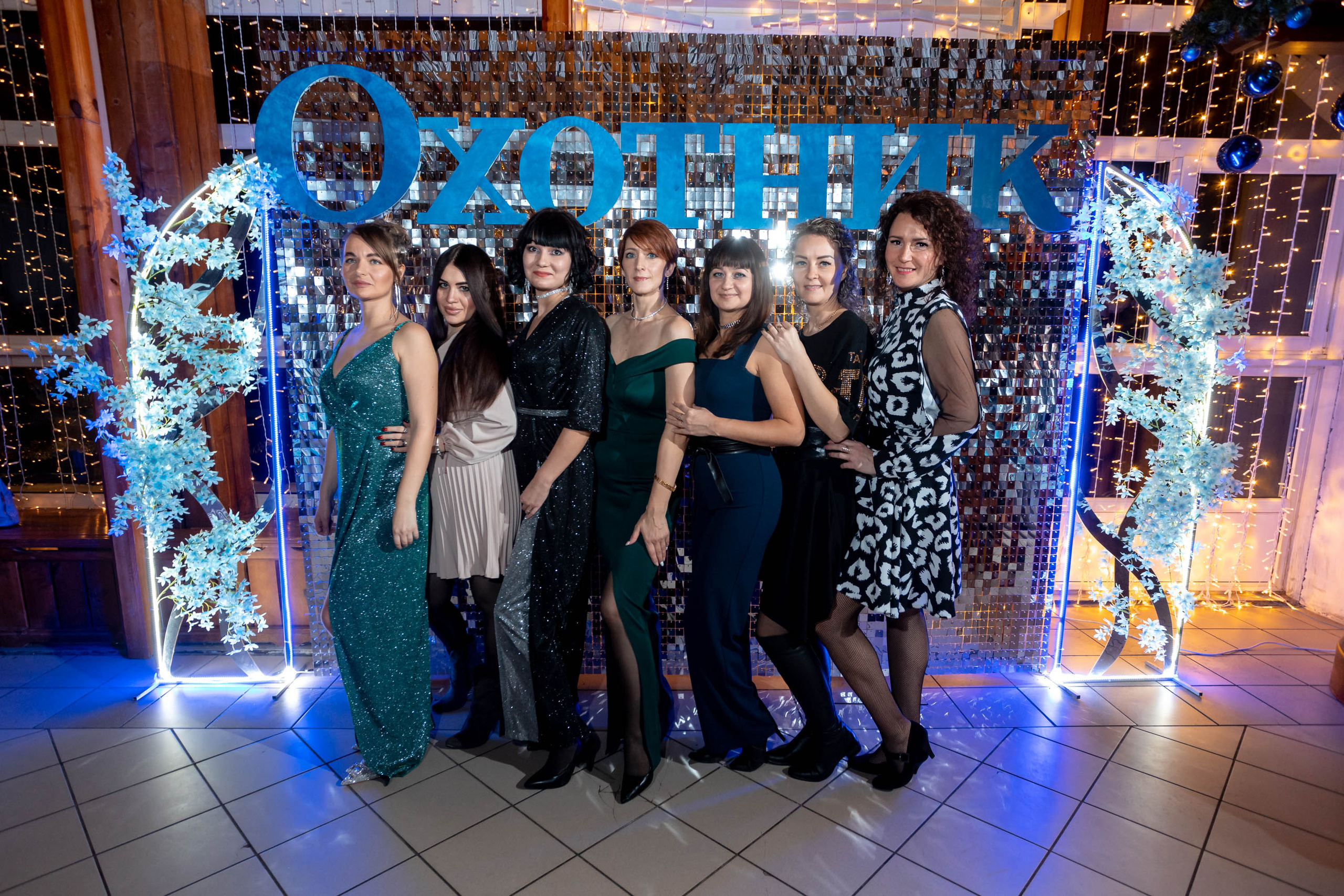 Съемка Новогоднего корпоратива в ресторане Охотник 23.12.2022 г. Свадебный и семейный фотограф в Москве и МО Елена Агапова