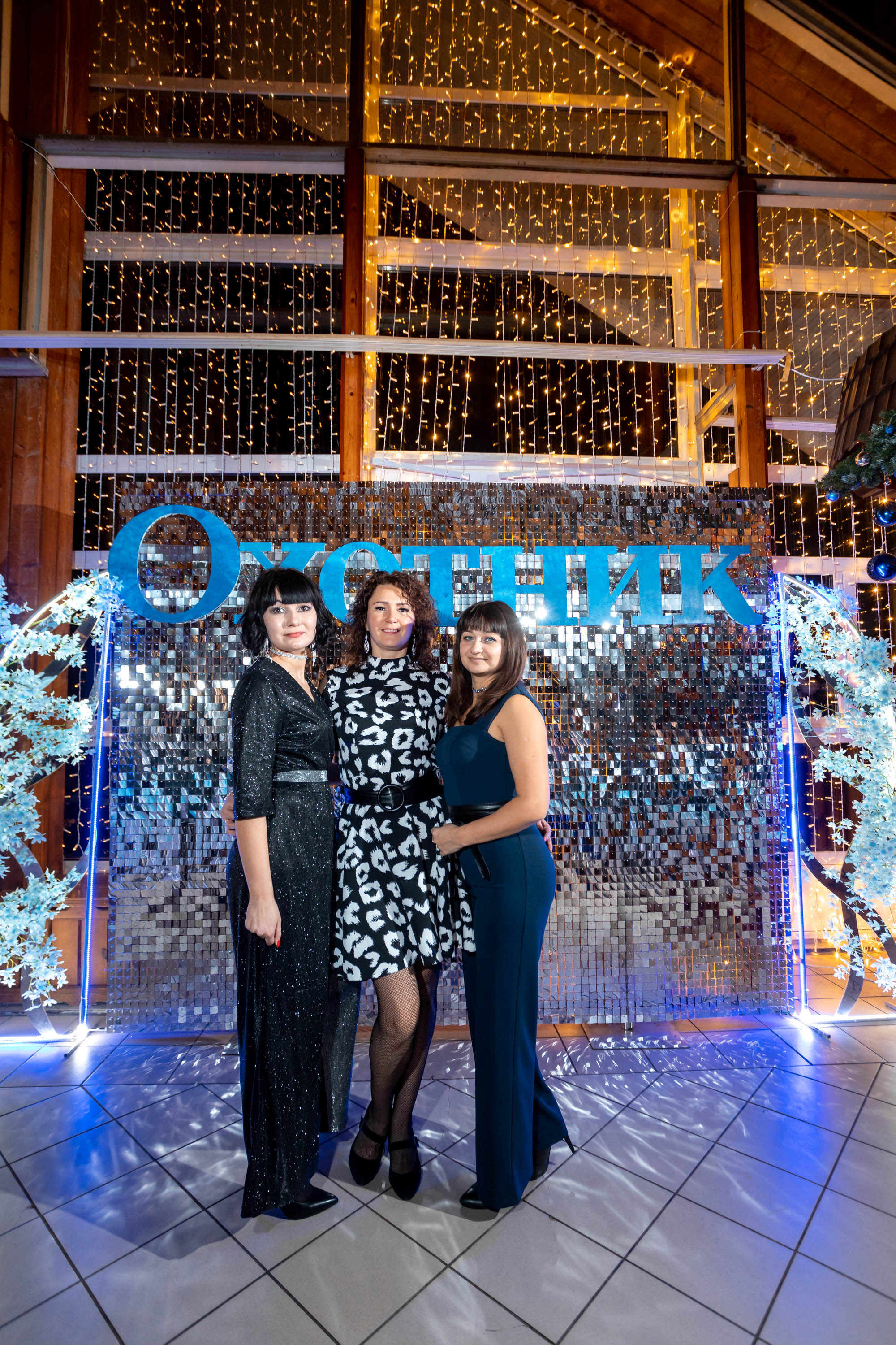 Съемка Новогоднего корпоратива в ресторане Охотник 23.12.2022 г. Свадебный и семейный фотограф в Москве и МО Елена Агапова