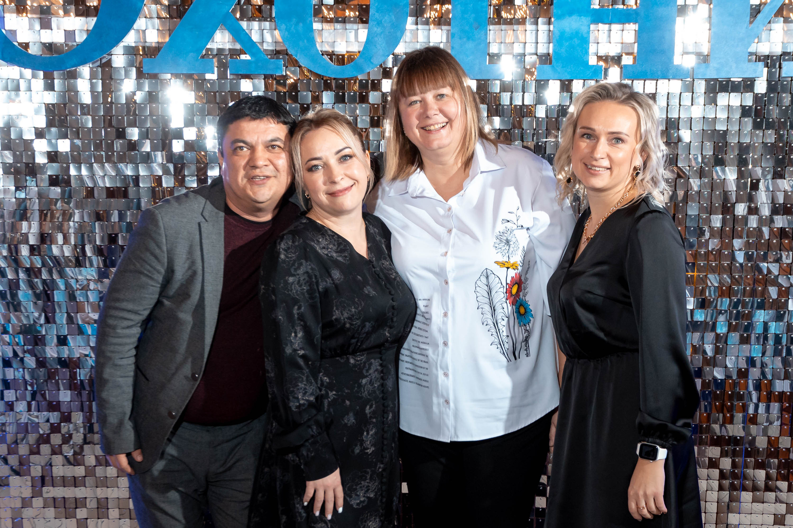 Съемка Новогоднего корпоратива в ресторане Охотник 23.12.2022 г. Свадебный и семейный фотограф в Москве и МО Елена Агапова