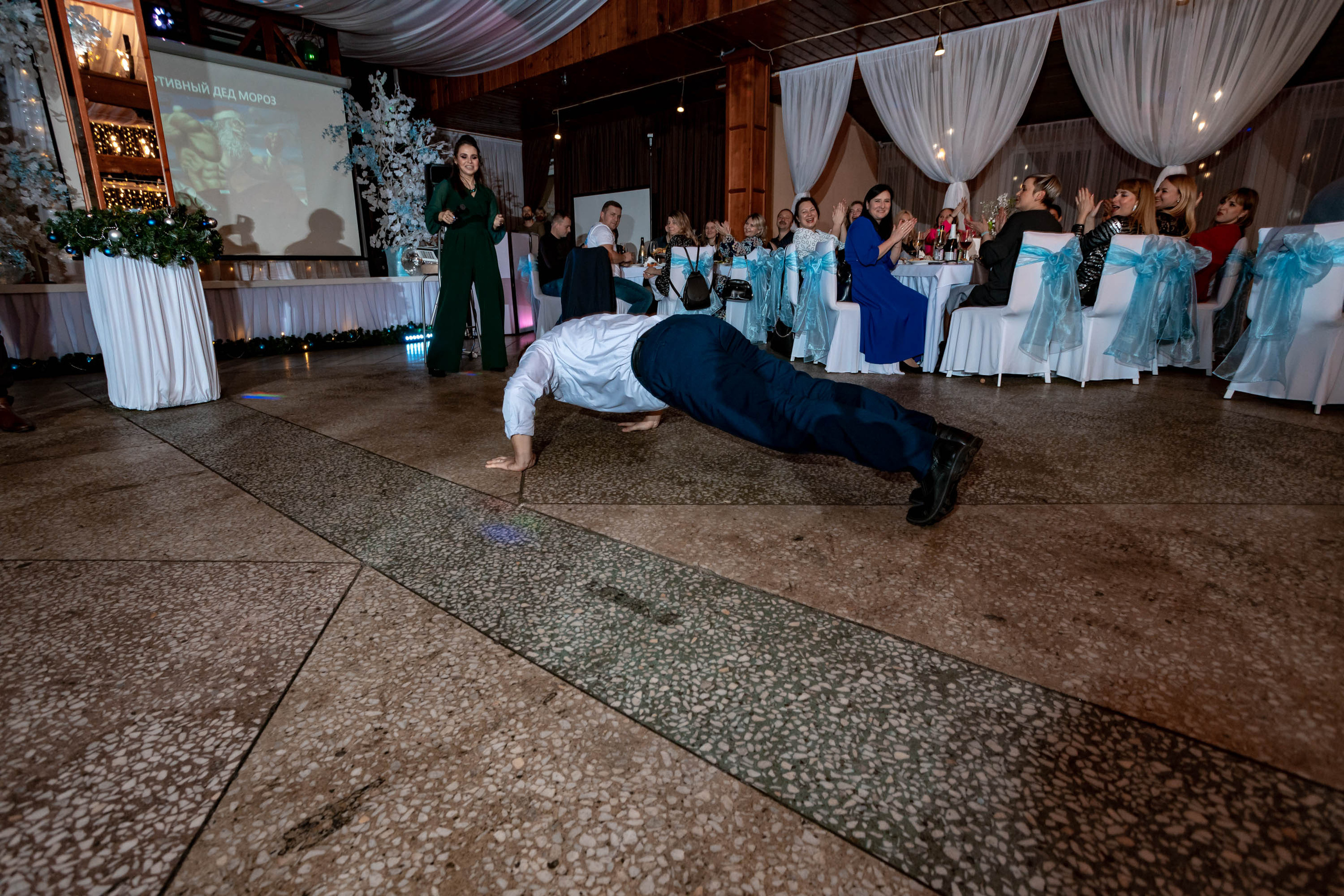 Съемка Новогоднего корпоратива в ресторане Охотник 23.12.2022 г. Свадебный и семейный фотограф в Москве и МО Елена Агапова