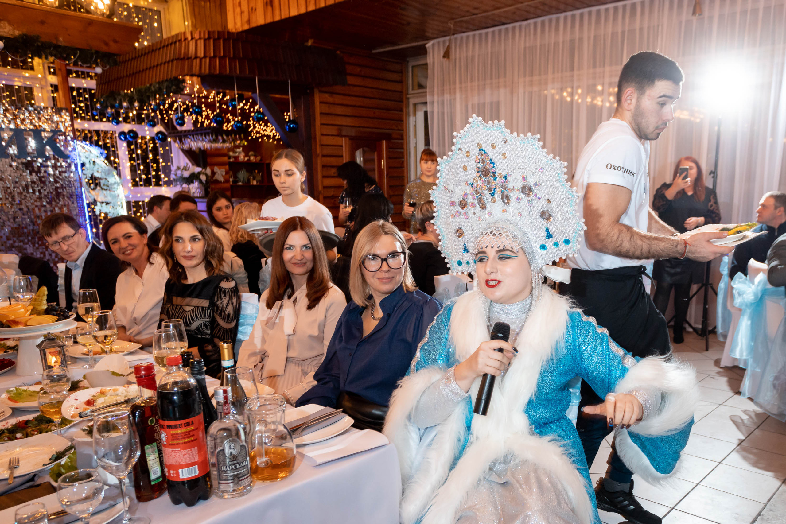 Съемка Новогоднего корпоратива в ресторане Охотник 23.12.2022 г. Свадебный и семейный фотограф в Москве и МО Елена Агапова