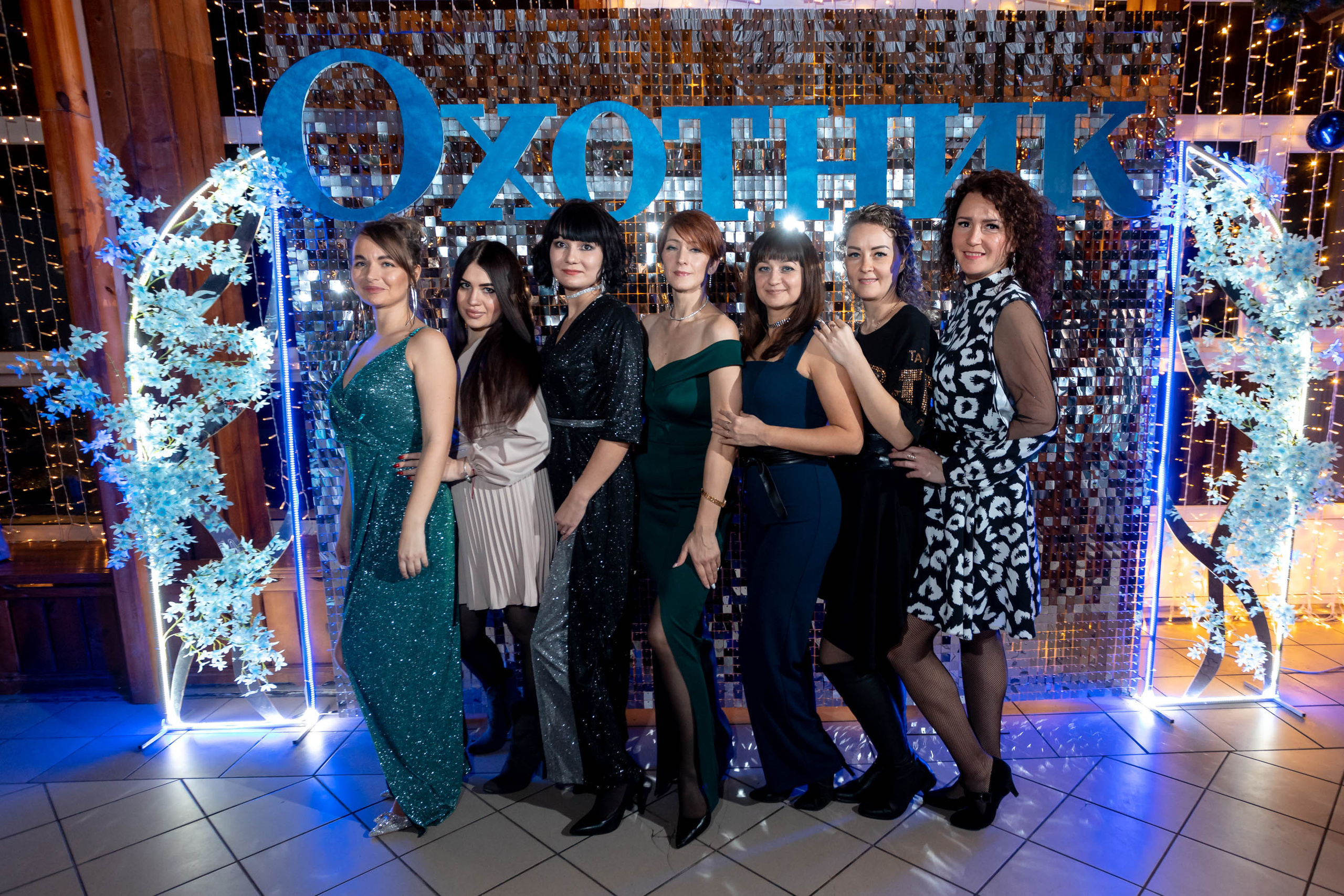 Съемка Новогоднего корпоратива в ресторане Охотник 23.12.2022 г. Свадебный и семейный фотограф в Москве и МО Елена Агапова