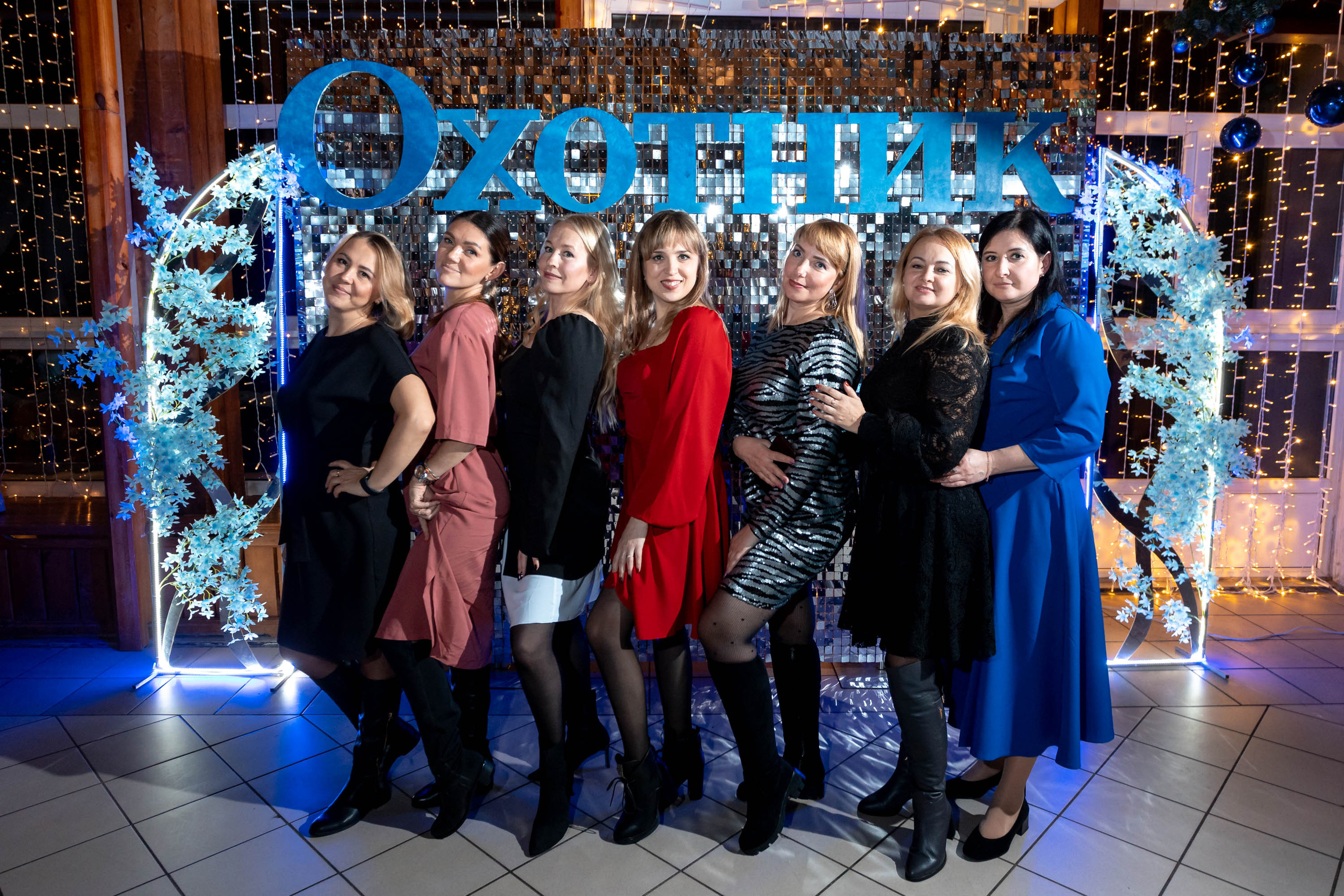 Съемка Новогоднего корпоратива в ресторане Охотник 23.12.2022 г. Свадебный и семейный фотограф в Москве и МО Елена Агапова