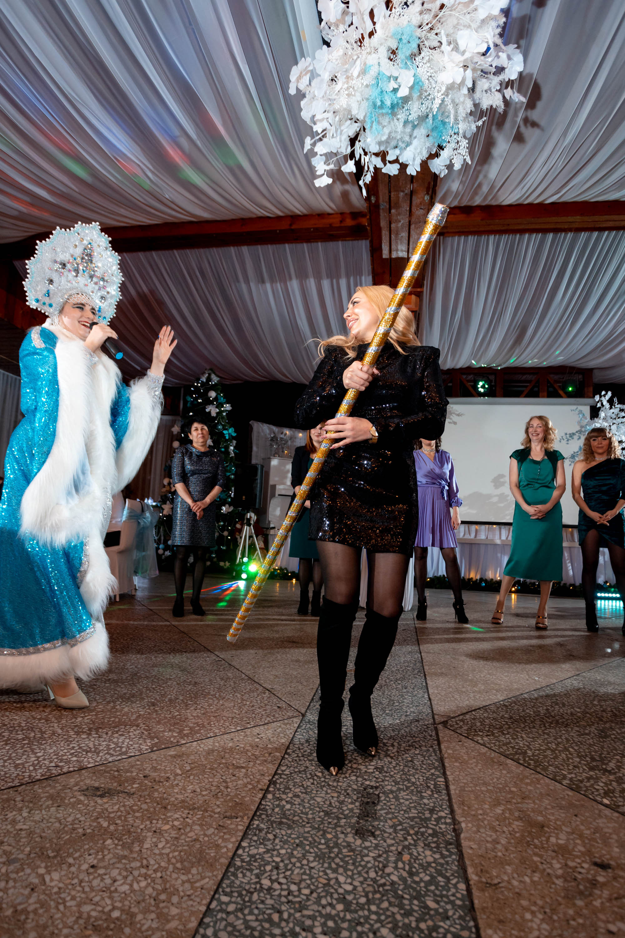 Съемка Новогоднего корпоратива в ресторане Охотник 23.12.2022 г. Свадебный и семейный фотограф в Москве и МО Елена Агапова