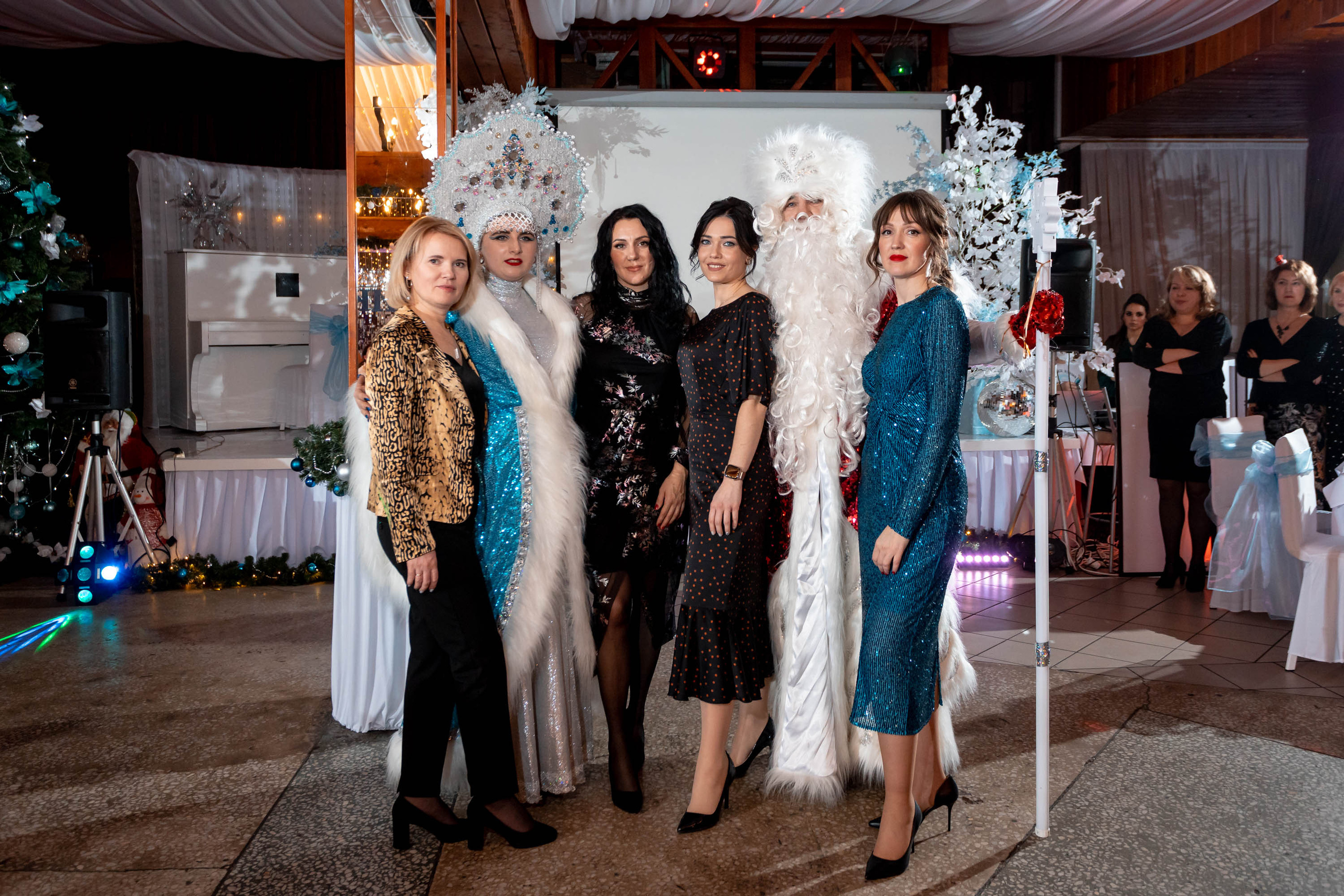 Съемка Новогоднего корпоратива в ресторане Охотник 23.12.2022 г. Свадебный и семейный фотограф в Москве и МО Елена Агапова