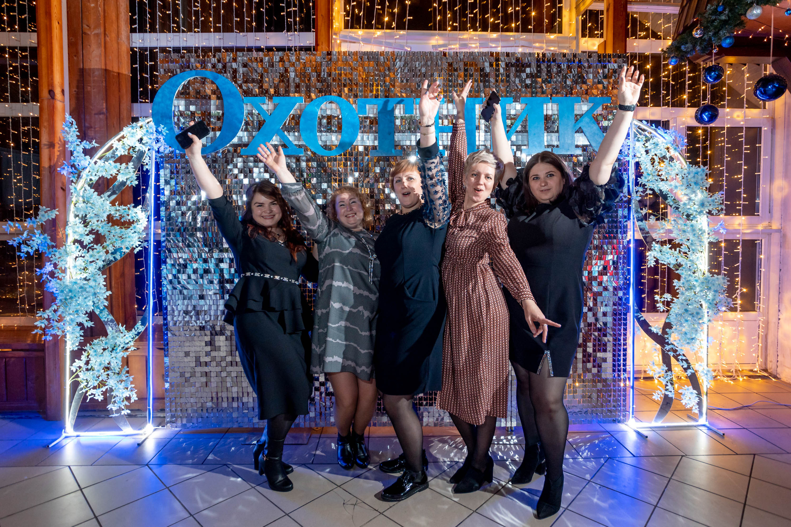 Съемка Новогоднего корпоратива в ресторане Охотник 23.12.2022 г. Свадебный и семейный фотограф в Москве и МО Елена Агапова