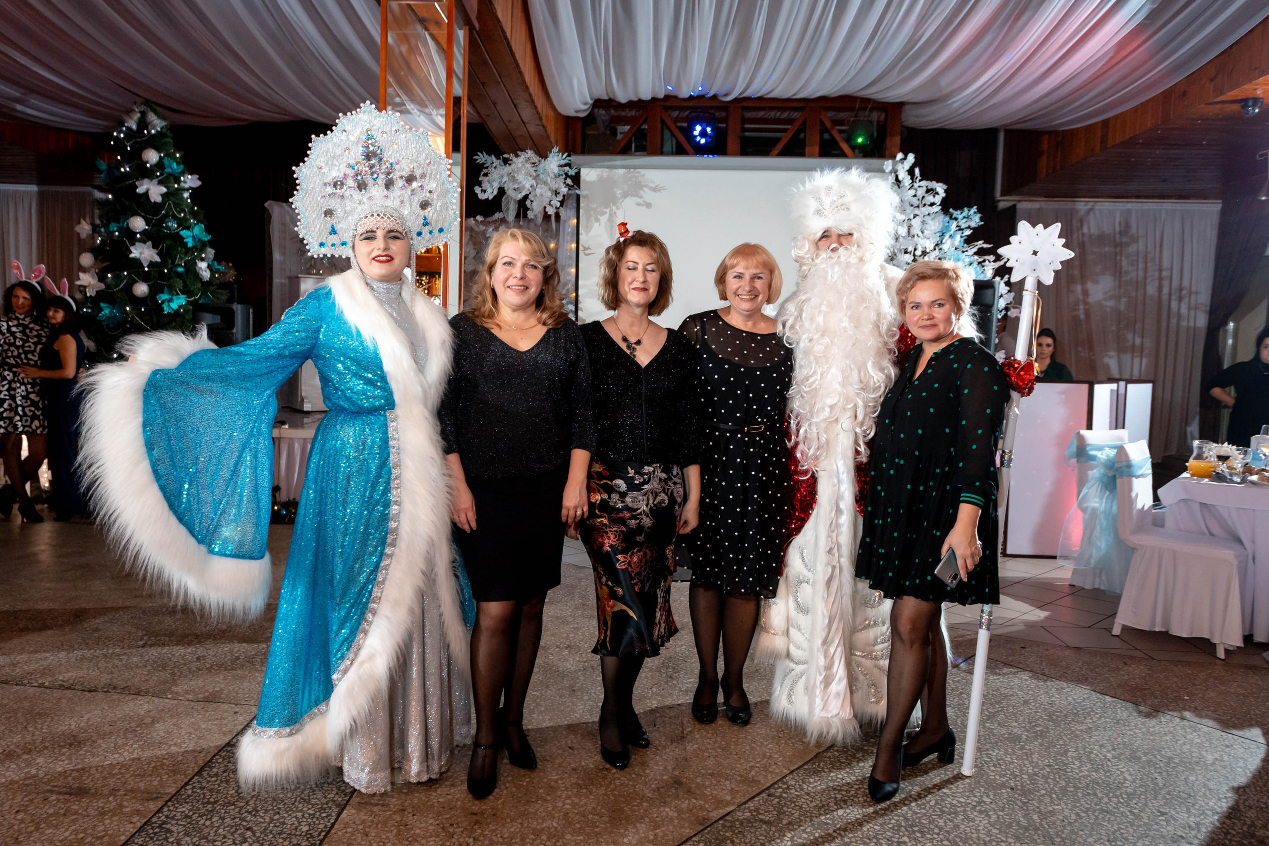 Съемка Новогоднего корпоратива в ресторане Охотник 23.12.2022 г. Свадебный и семейный фотограф в Москве и МО Елена Агапова