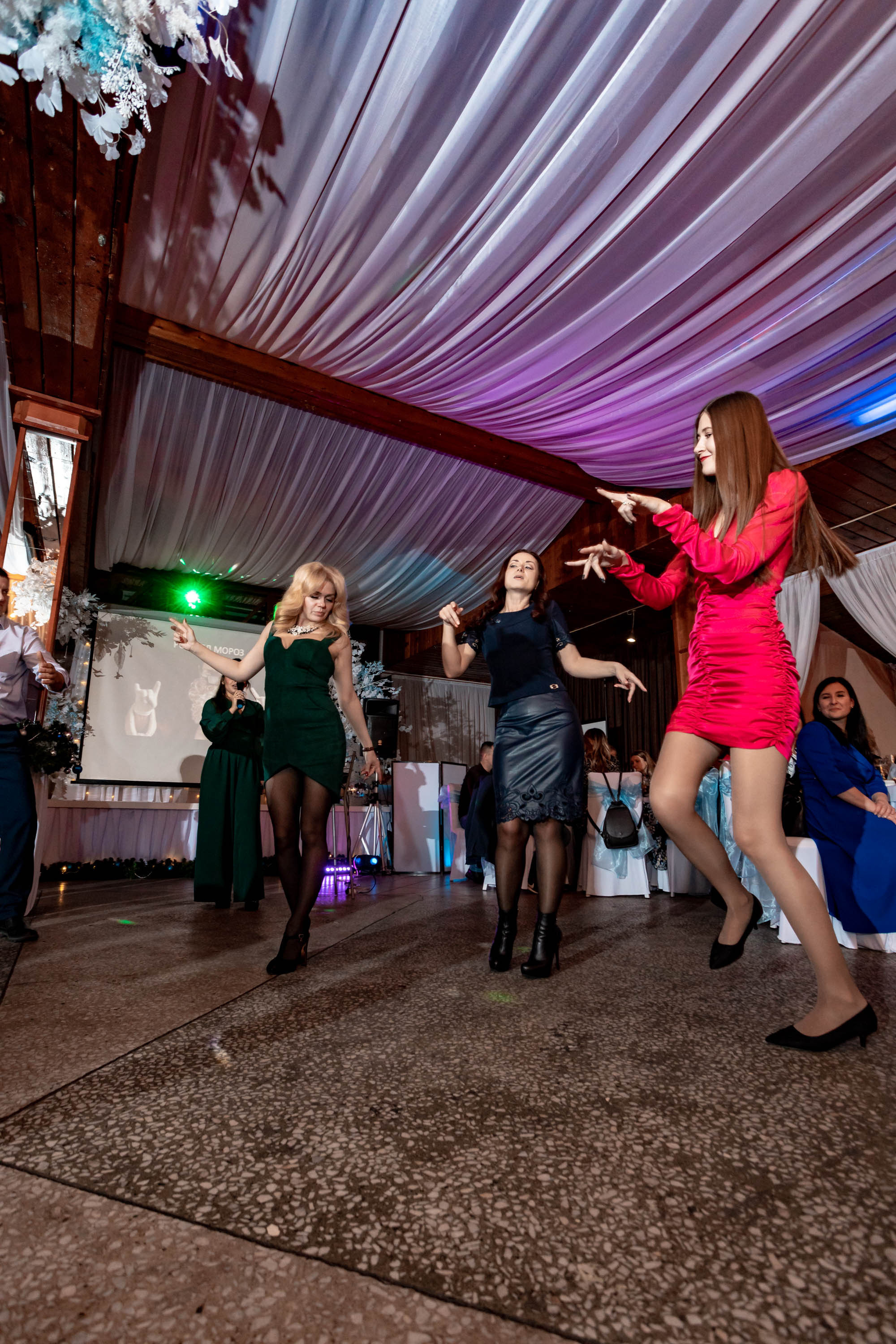 Съемка Новогоднего корпоратива в ресторане Охотник 23.12.2022 г. Свадебный и семейный фотограф в Москве и МО Елена Агапова