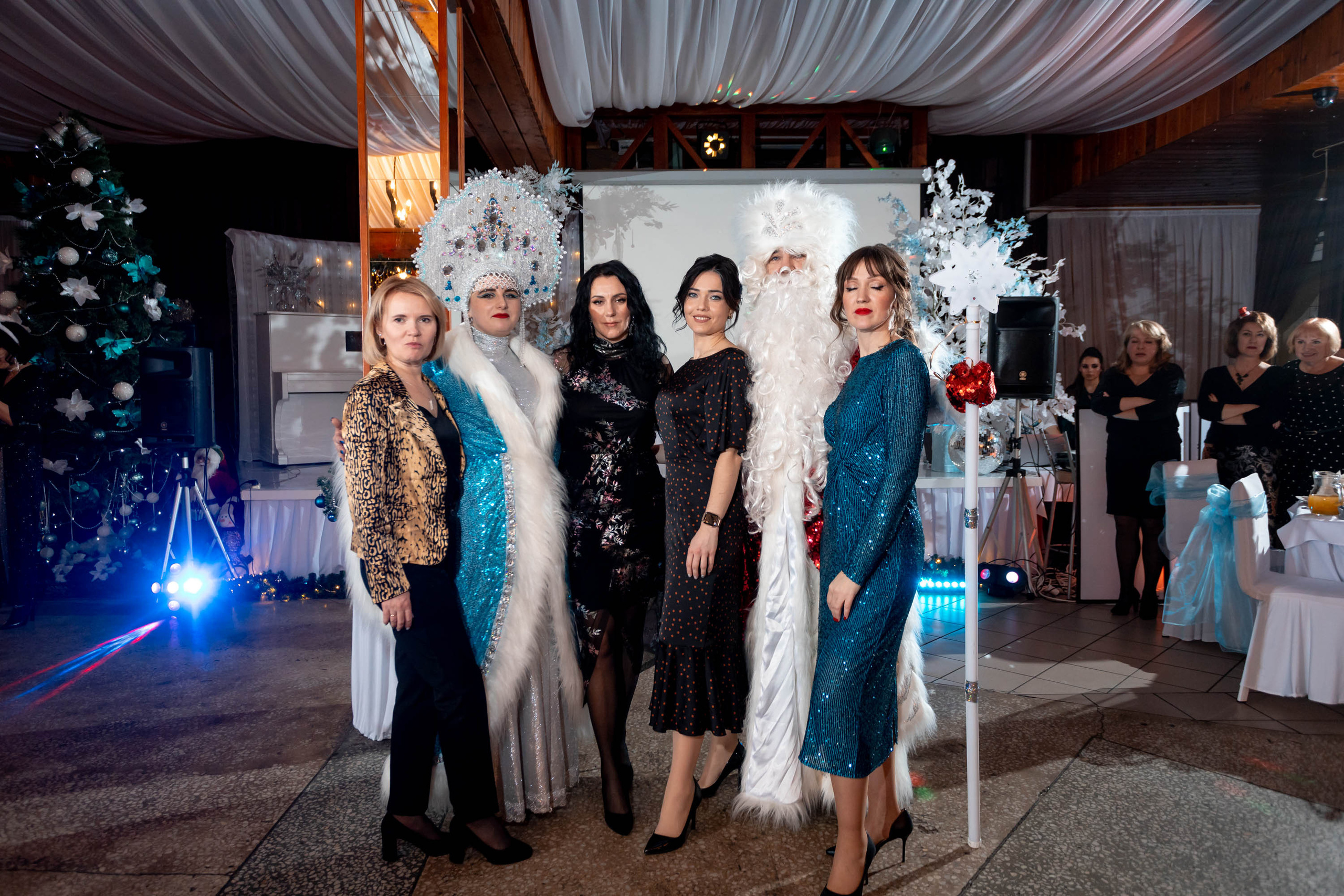 Съемка Новогоднего корпоратива в ресторане Охотник 23.12.2022 г. Свадебный и семейный фотограф в Москве и МО Елена Агапова