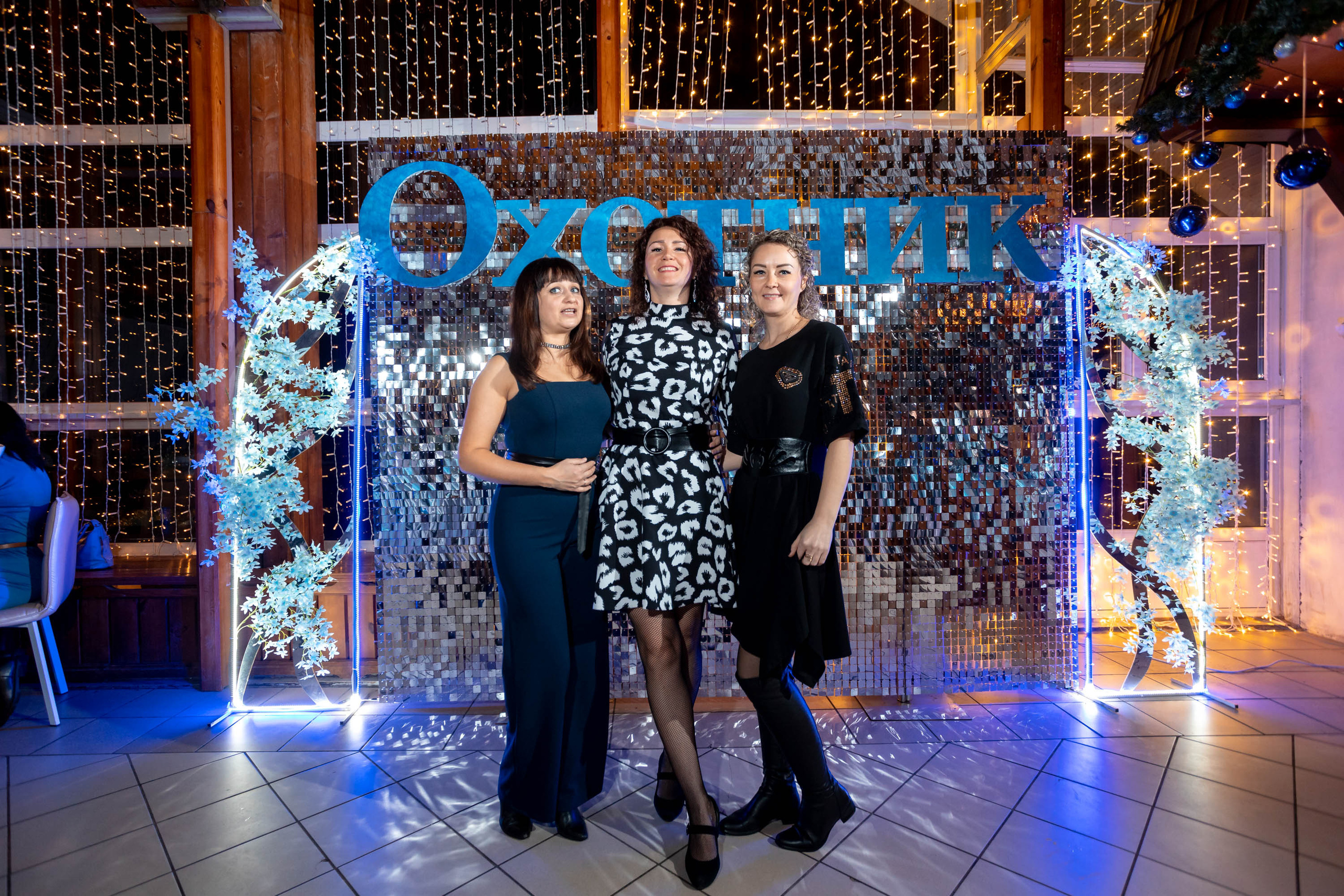 Съемка Новогоднего корпоратива в ресторане Охотник 23.12.2022 г. Свадебный и семейный фотограф в Москве и МО Елена Агапова