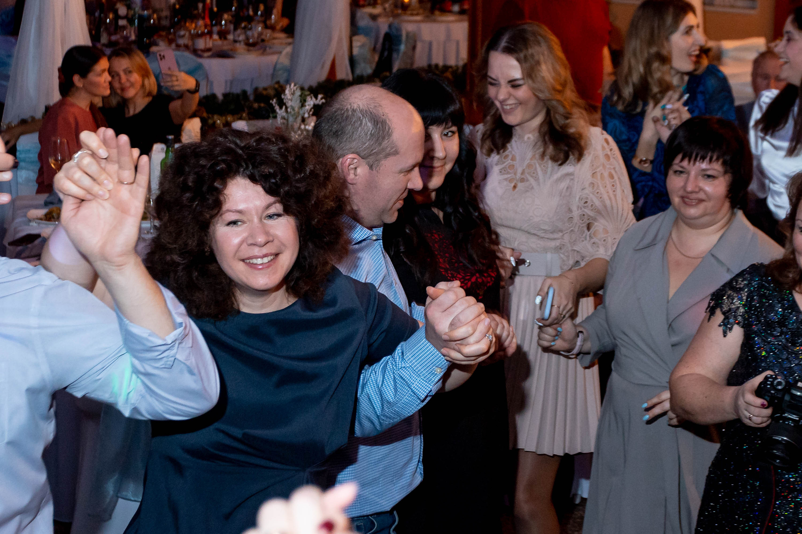 Съемка Новогоднего корпоратива в ресторане Охотник 23.12.2022 г. Свадебный и семейный фотограф в Москве и МО Елена Агапова