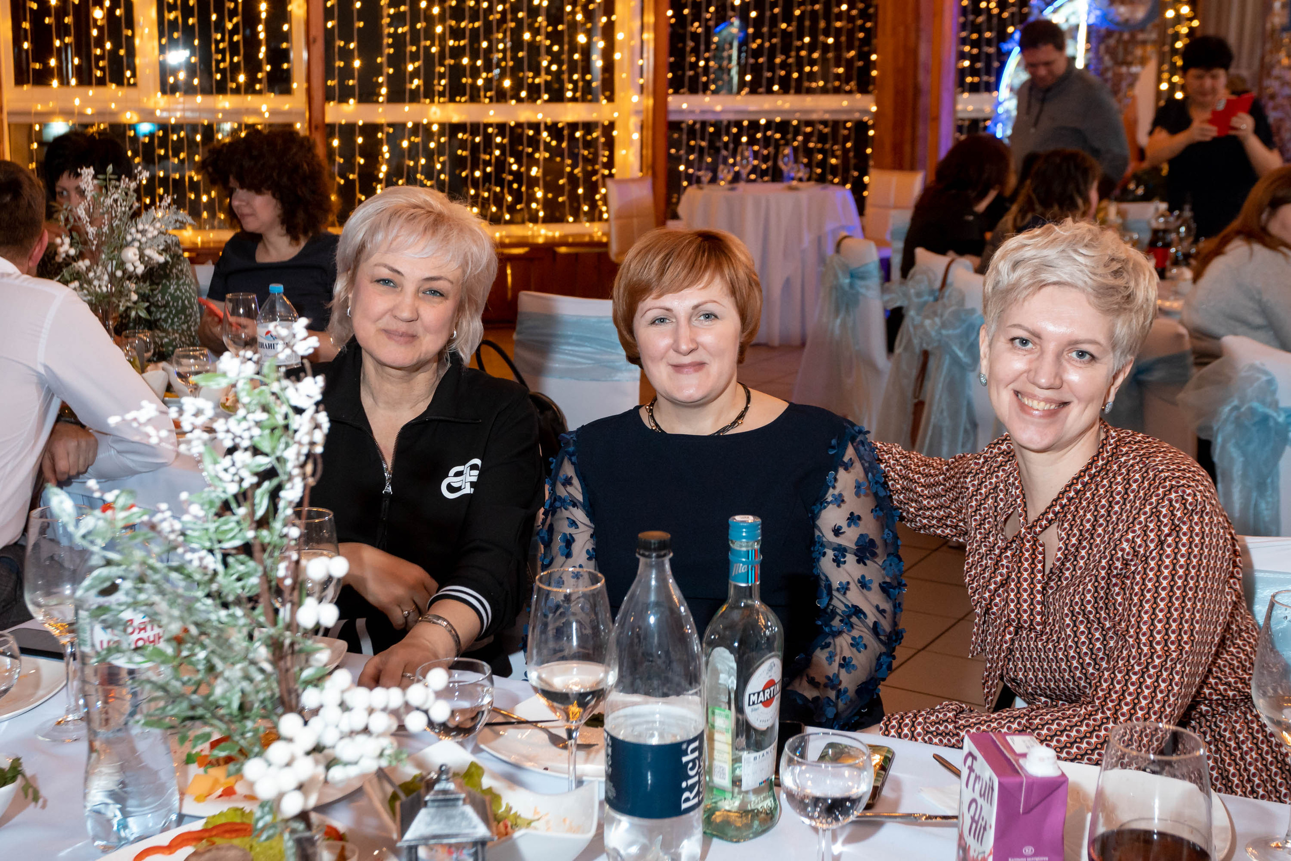 Съемка Новогоднего корпоратива в ресторане Охотник 23.12.2022 г. Свадебный и семейный фотограф в Москве и МО Елена Агапова