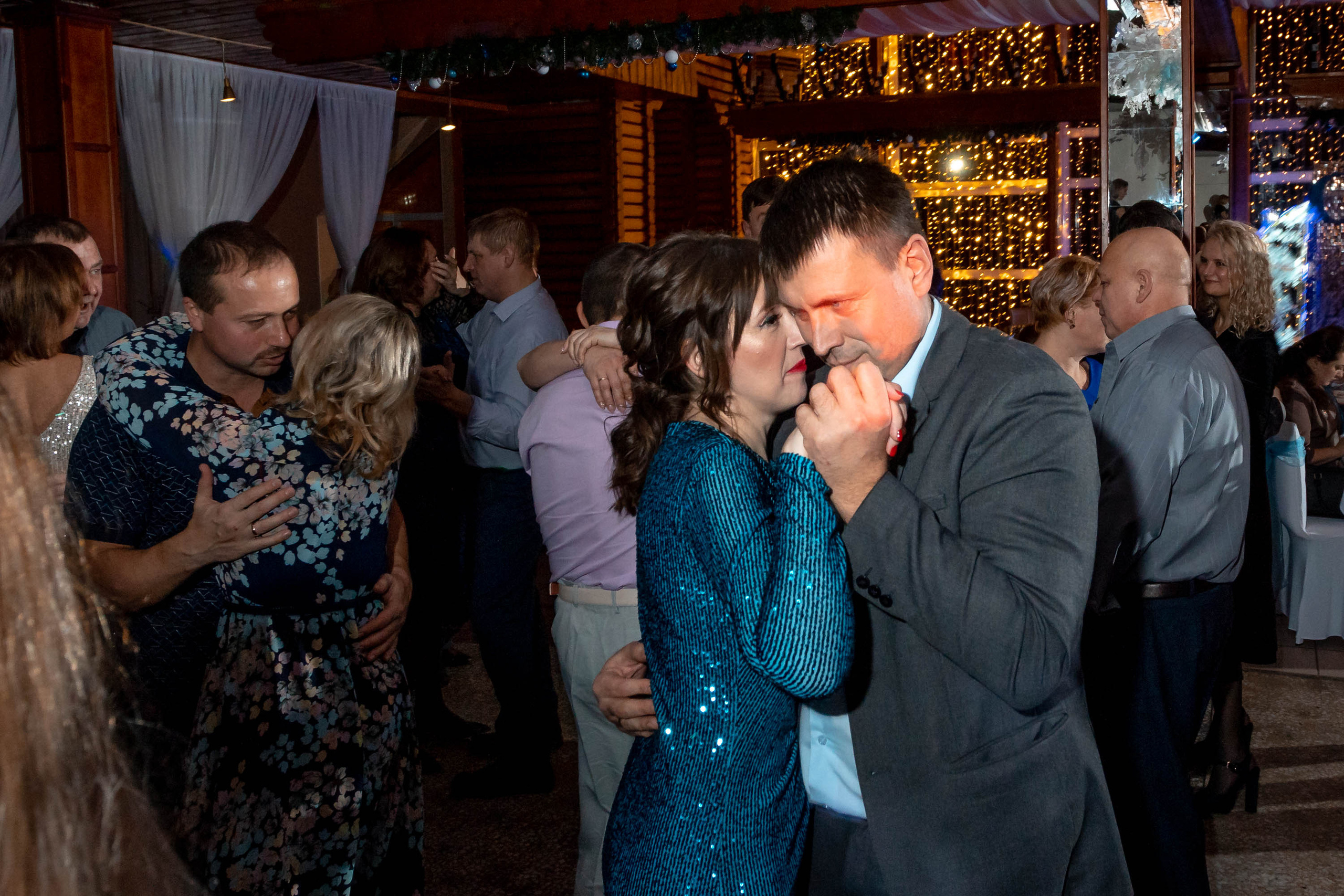 Съемка Новогоднего корпоратива в ресторане Охотник 23.12.2022 г. Свадебный и семейный фотограф в Москве и МО Елена Агапова