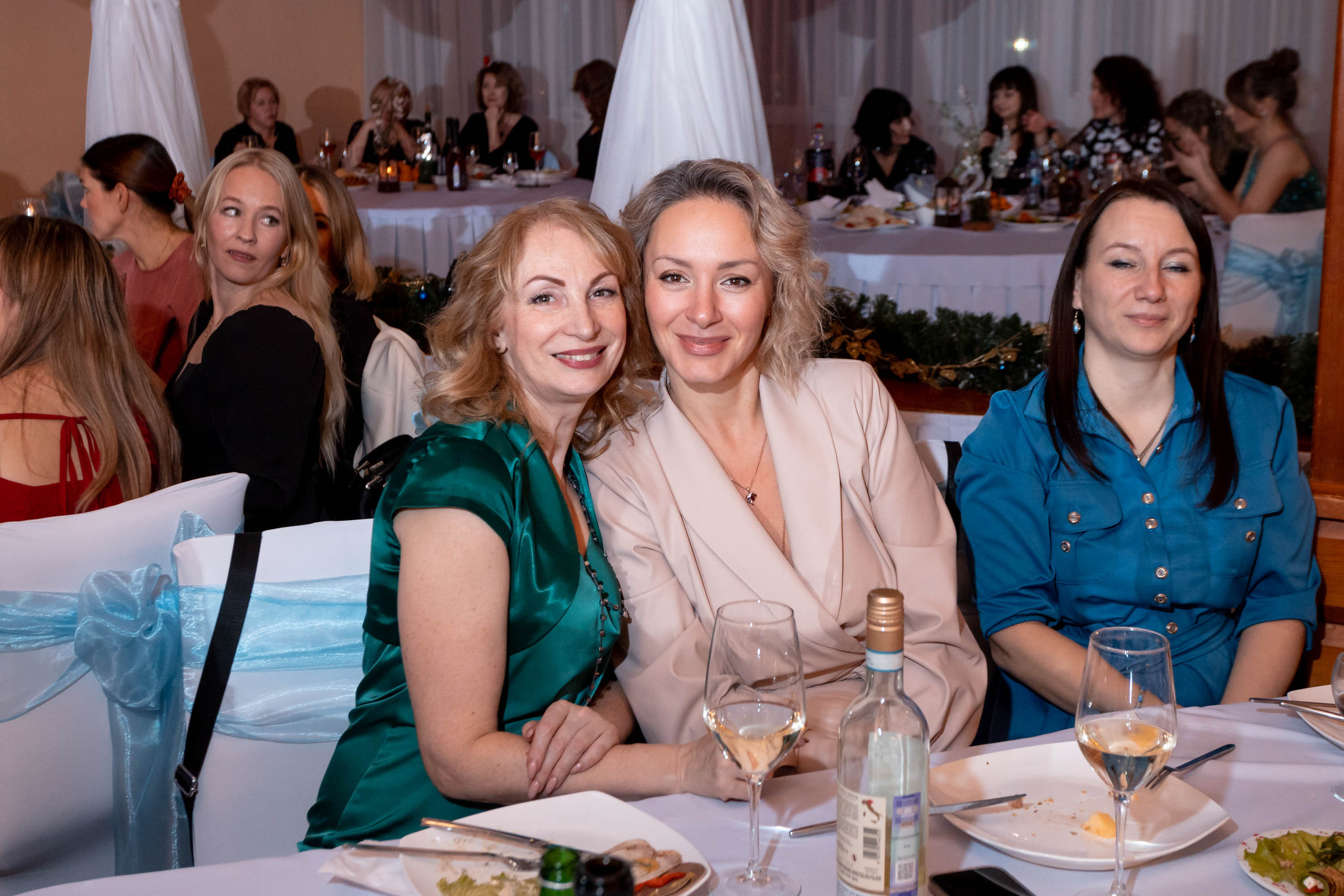 Съемка Новогоднего корпоратива в ресторане Охотник 23.12.2022 г. Свадебный и семейный фотограф в Москве и МО Елена Агапова