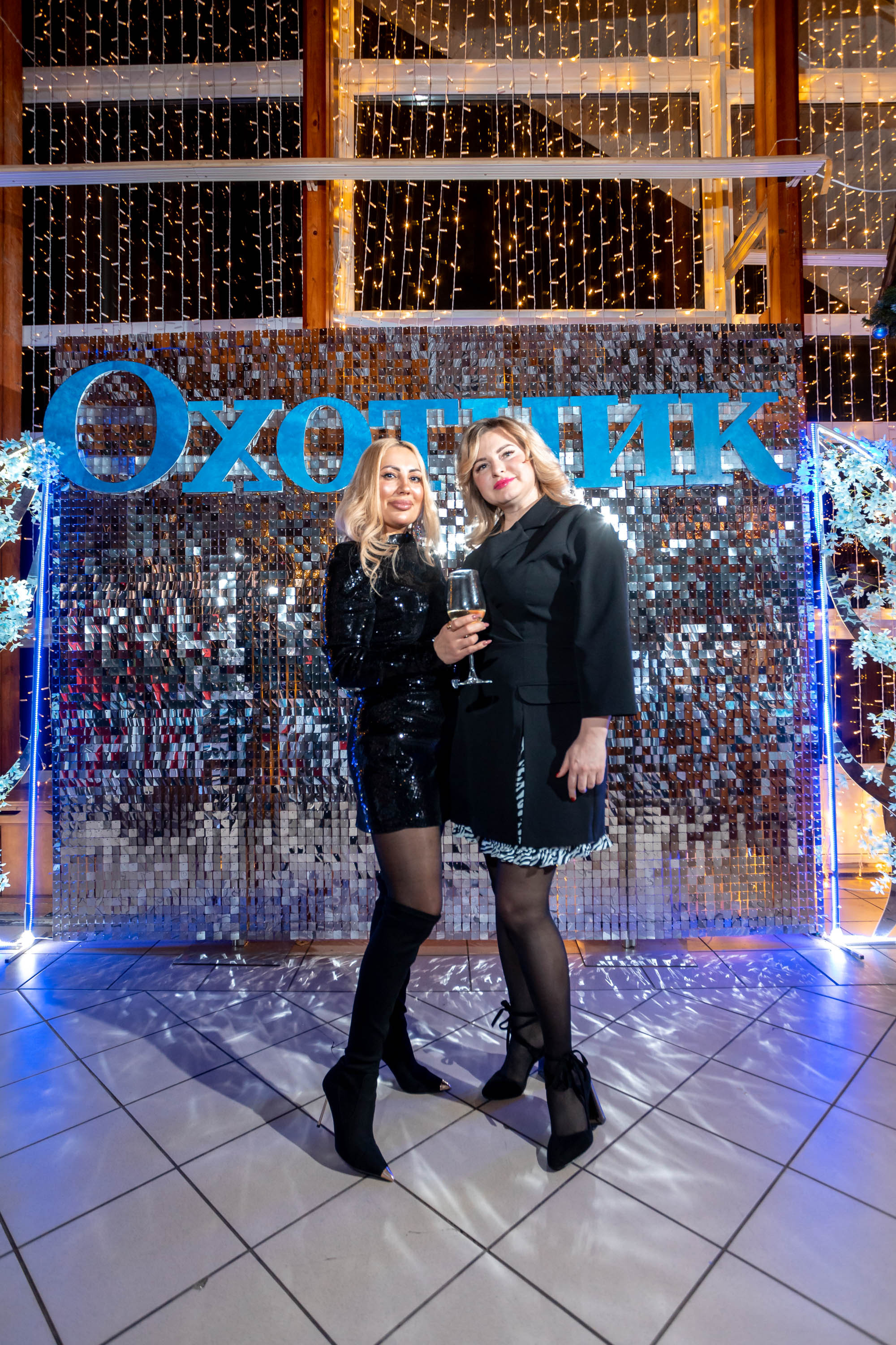 Съемка Новогоднего корпоратива в ресторане Охотник 23.12.2022 г. Свадебный и семейный фотограф в Москве и МО Елена Агапова