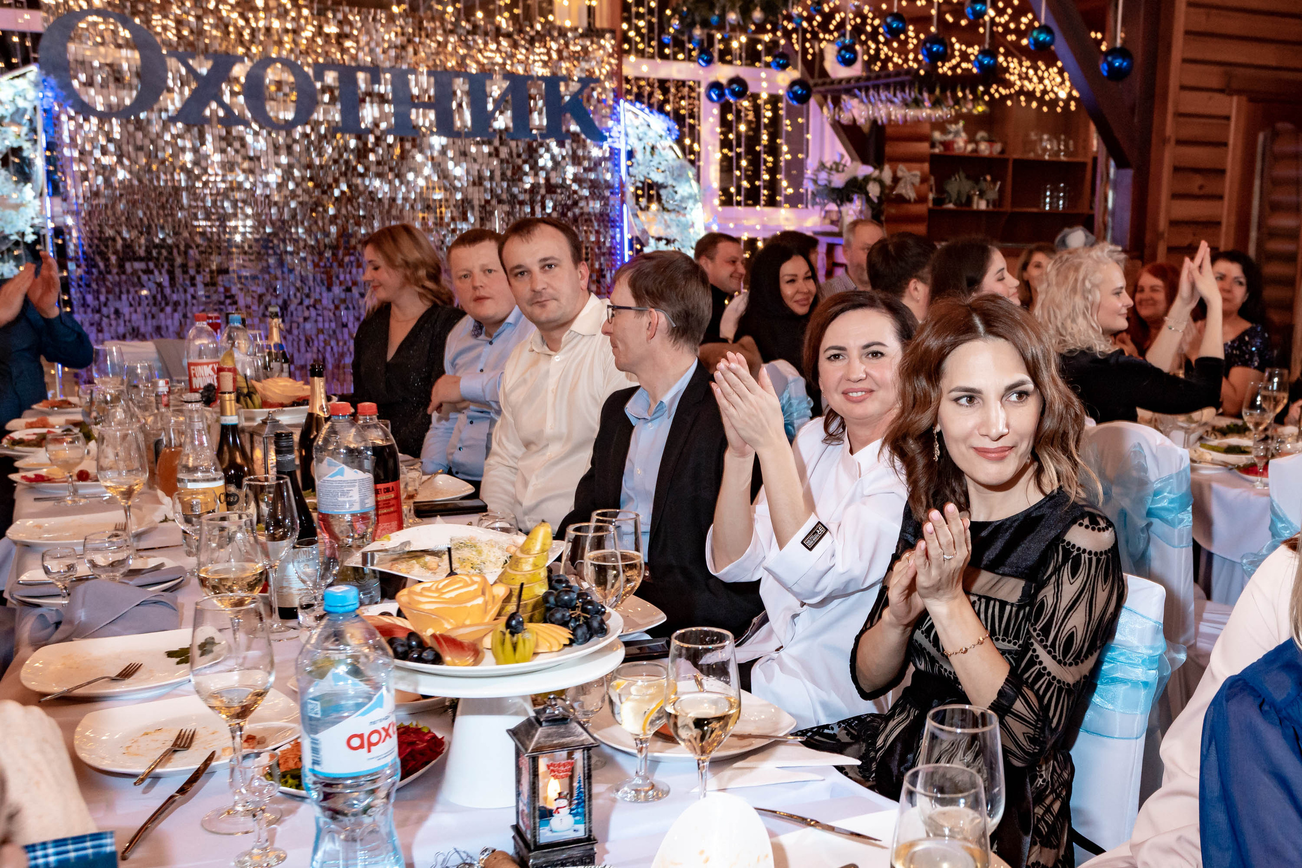Съемка Новогоднего корпоратива в ресторане Охотник 23.12.2022 г. Свадебный и семейный фотограф в Москве и МО Елена Агапова