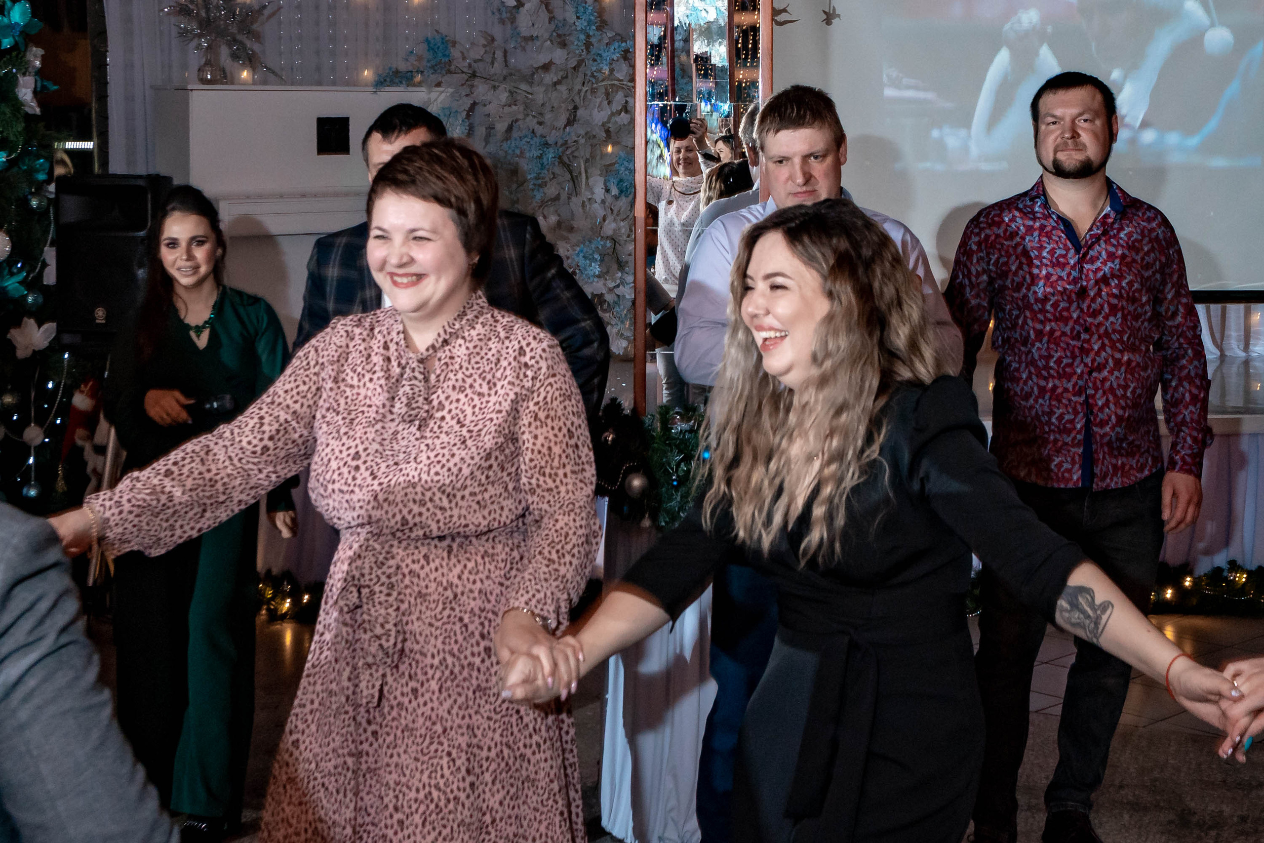 Съемка Новогоднего корпоратива в ресторане Охотник 23.12.2022 г. Свадебный и семейный фотограф в Москве и МО Елена Агапова