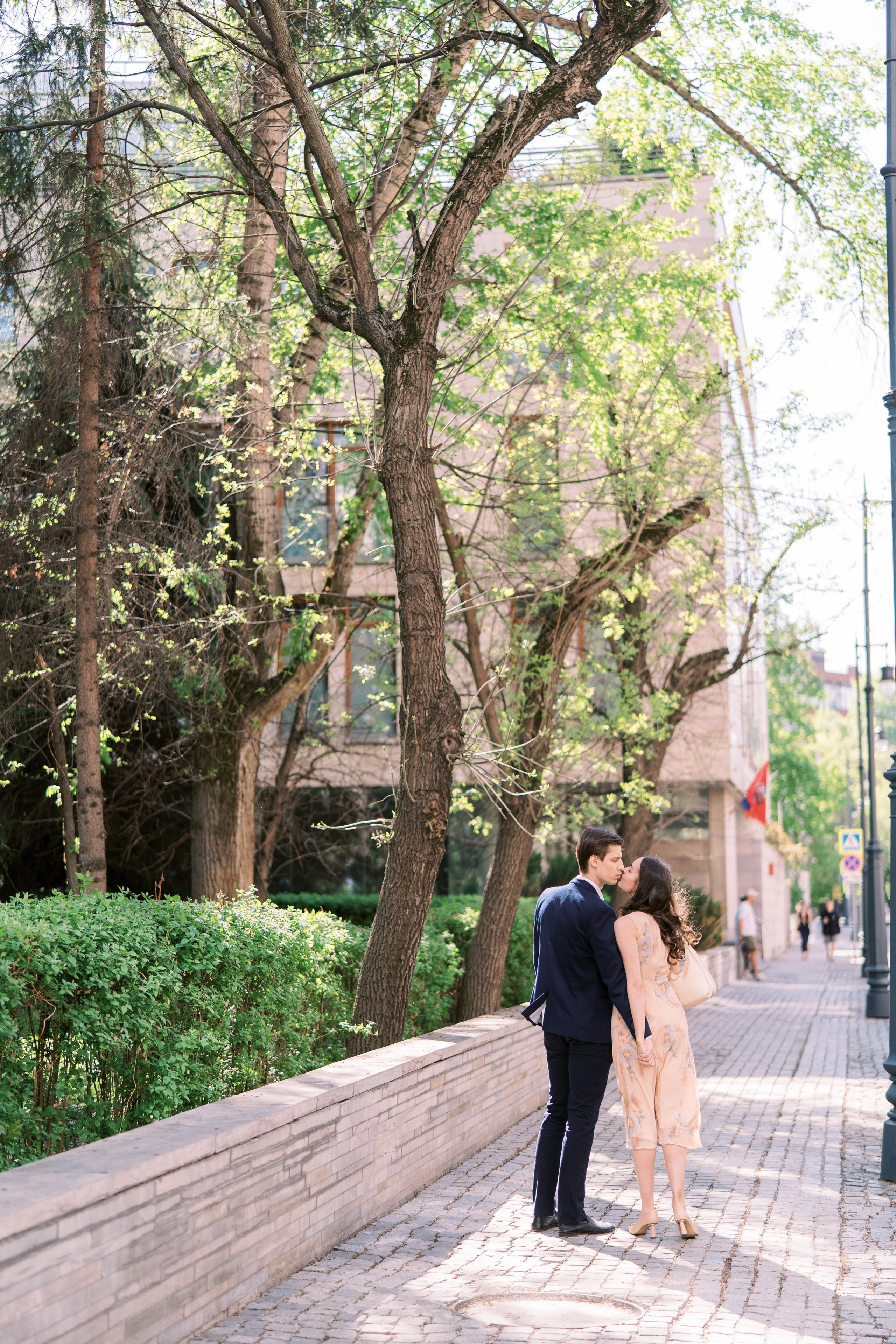 Лавстори, предствадебная прогулка в Москве, свадебный фотограф