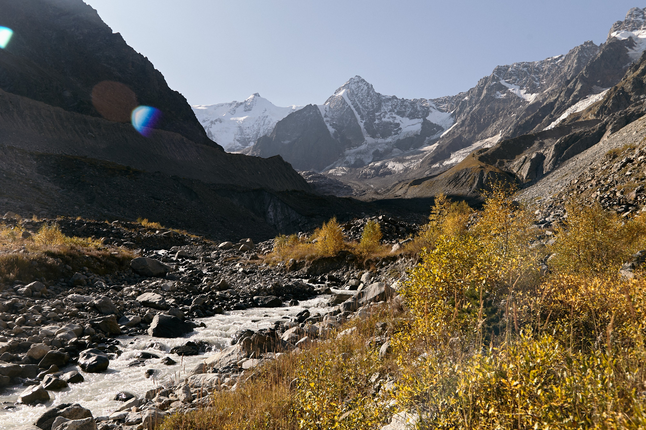 Чегем, дорога к леднику Шаурту. Фотограф Продюсер в горах КБР / Москва  Нальчик Горы
